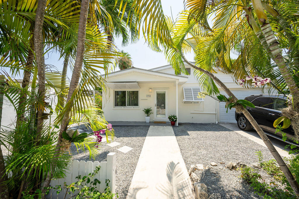 1724 Bahama Drive