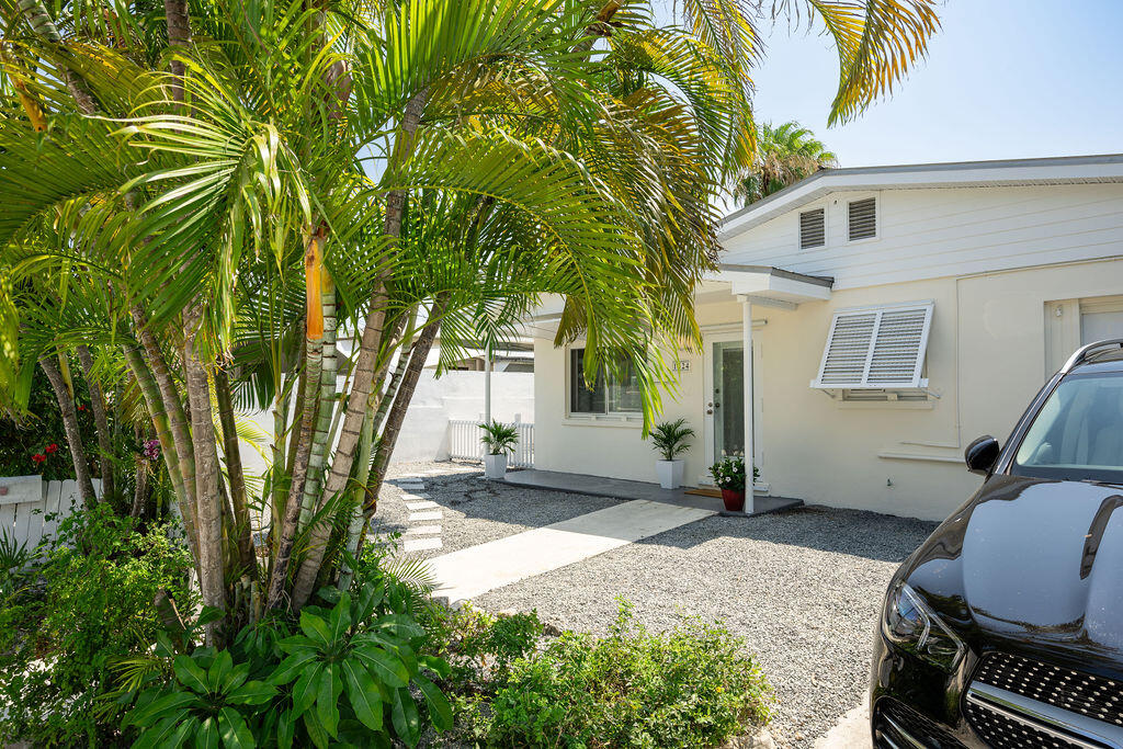 1724 Bahama Drive