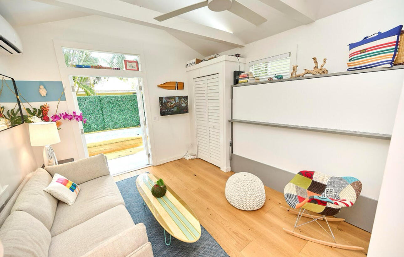1012 Varela Street Unit: 2
