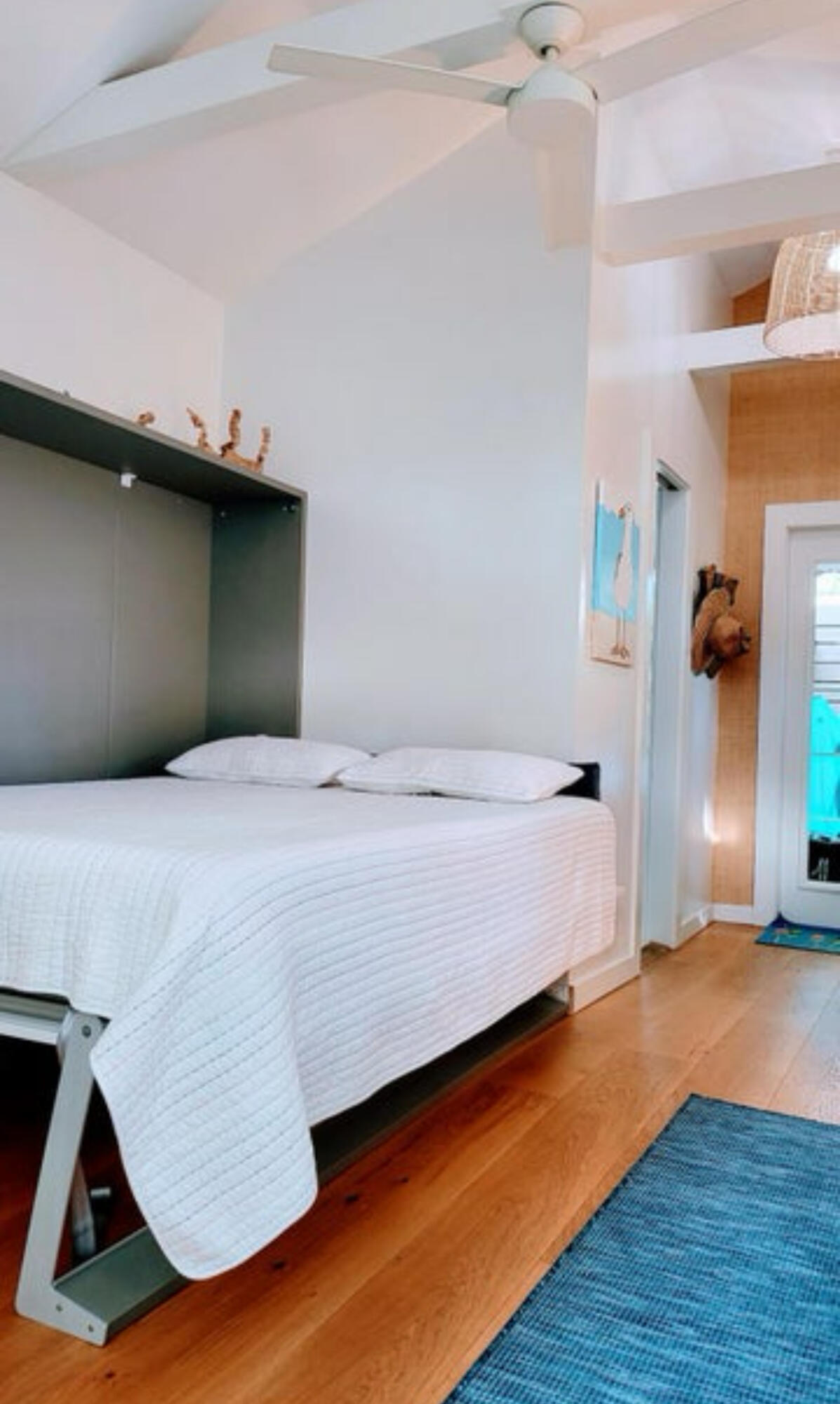 1012 Varela Street Unit: 2