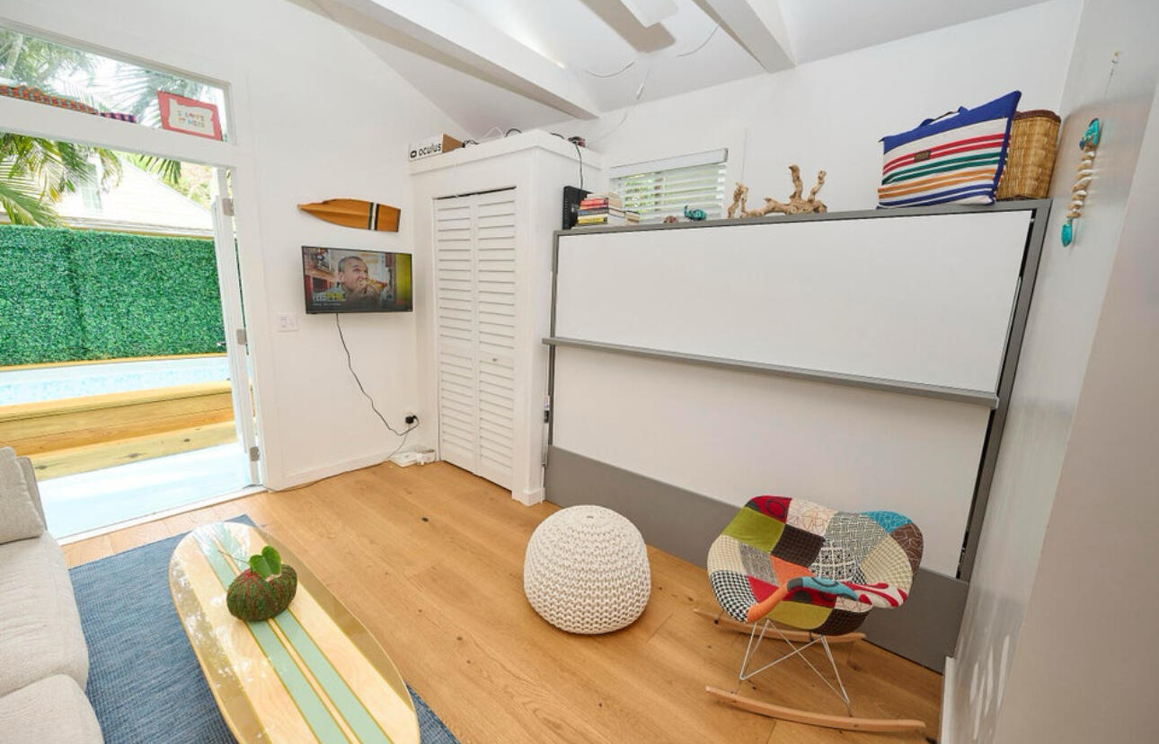 1012 Varela Street Unit: 2