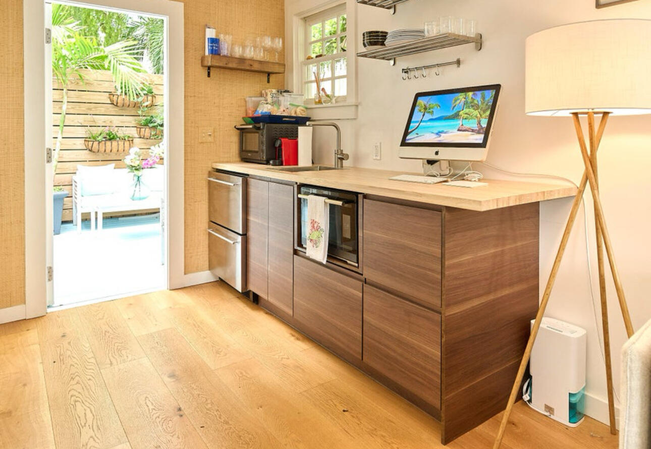 1012 Varela Street Unit: 2