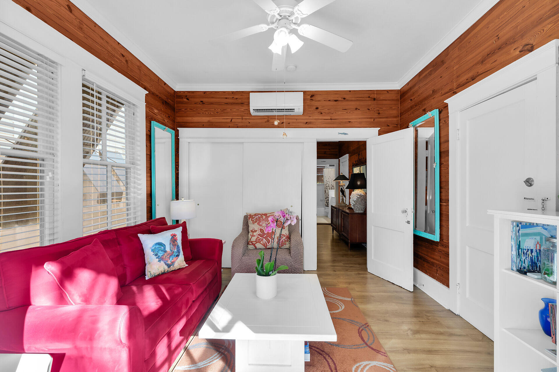 1205 Newton Street Unit: 1