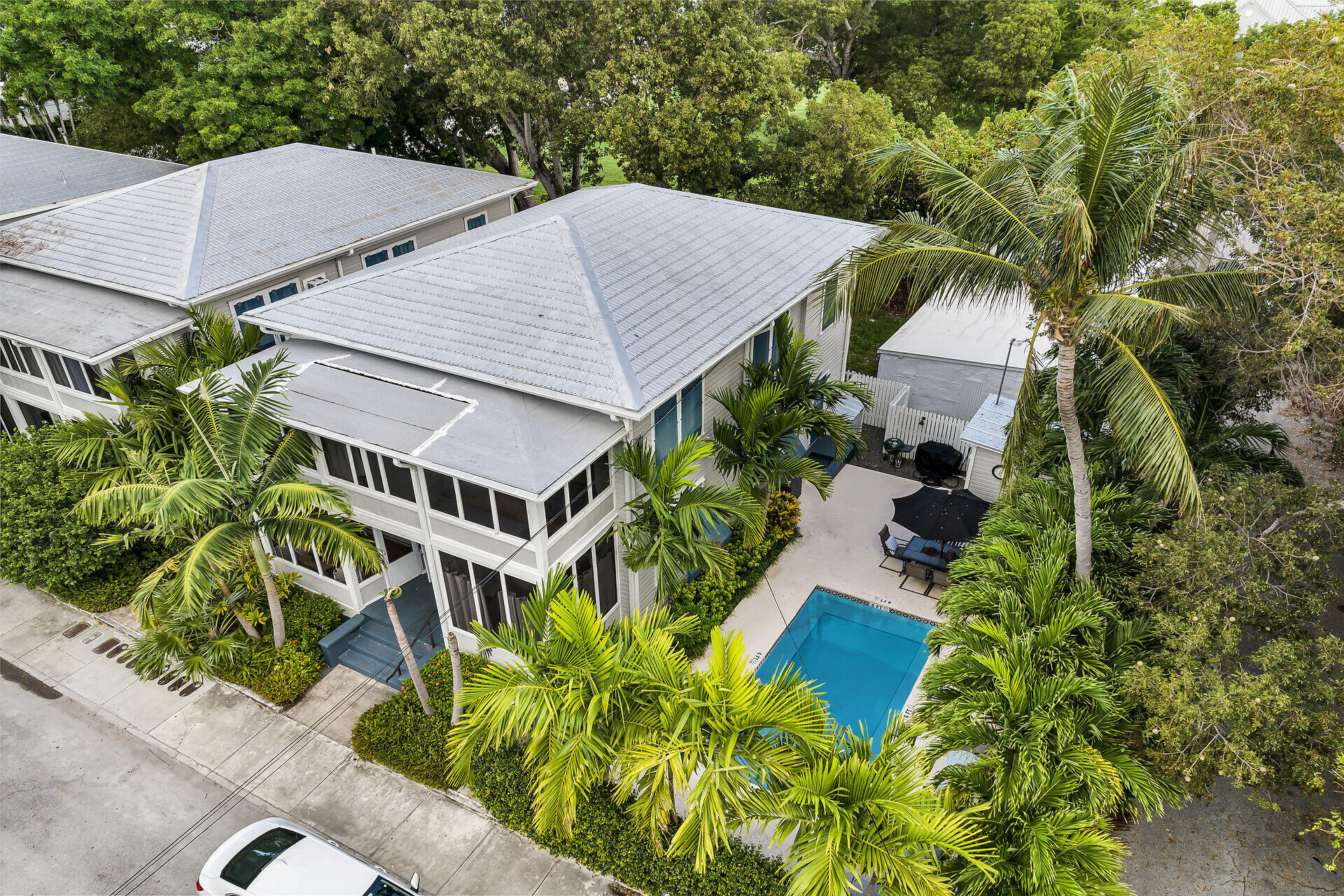 1205 Newton Street Unit: 1