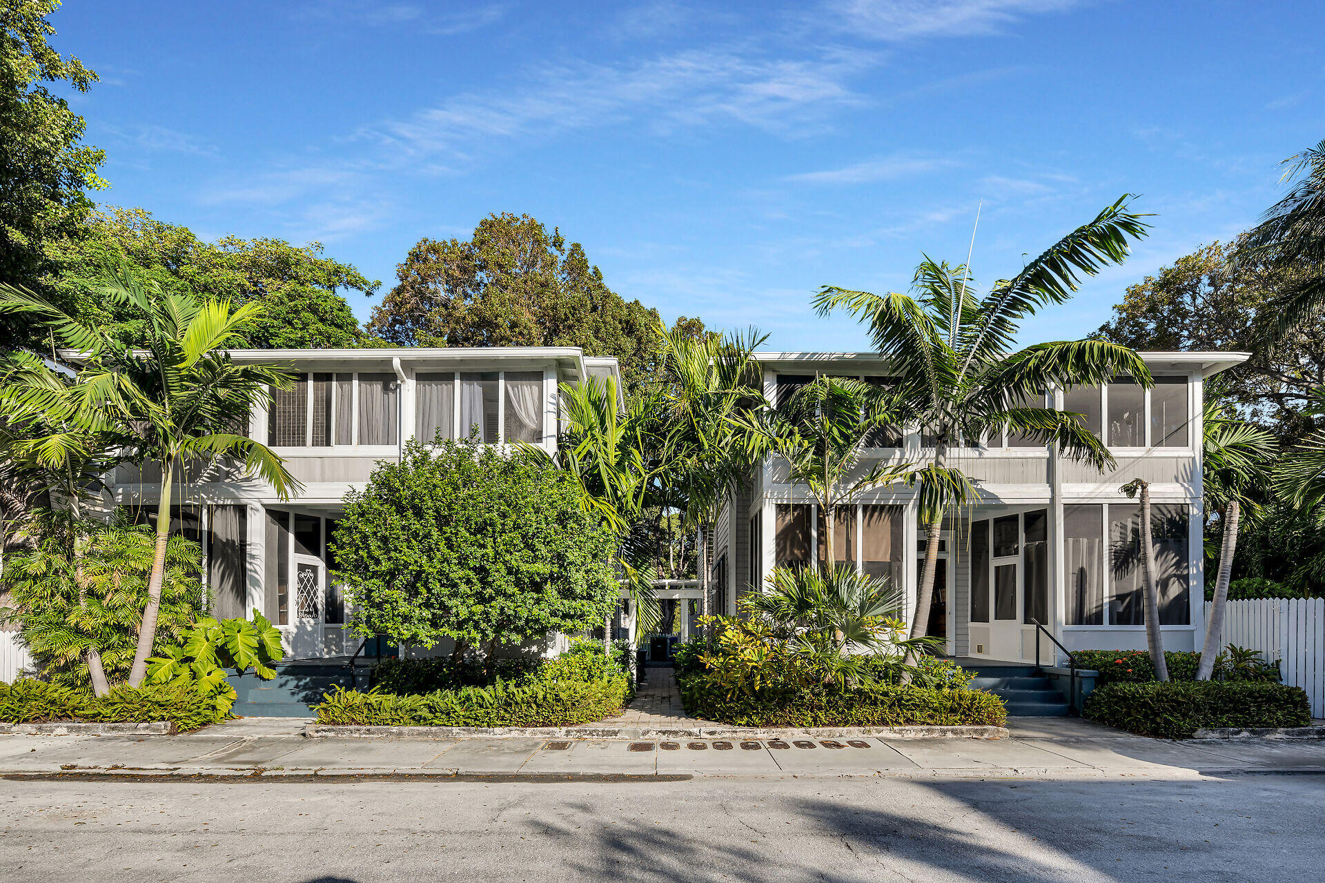 1205 Newton Street Unit: 1