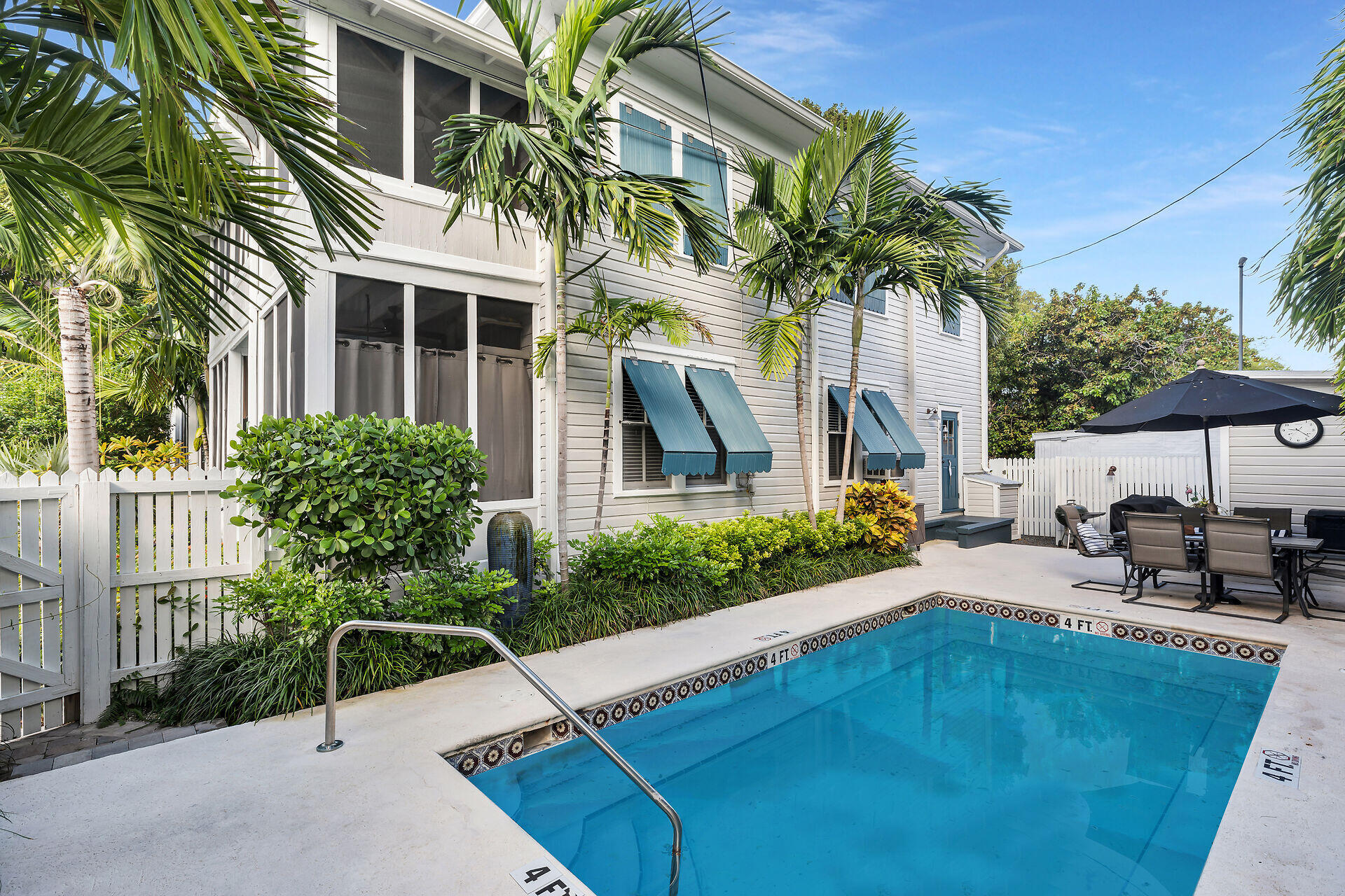 1205 Newton Street Unit: 1