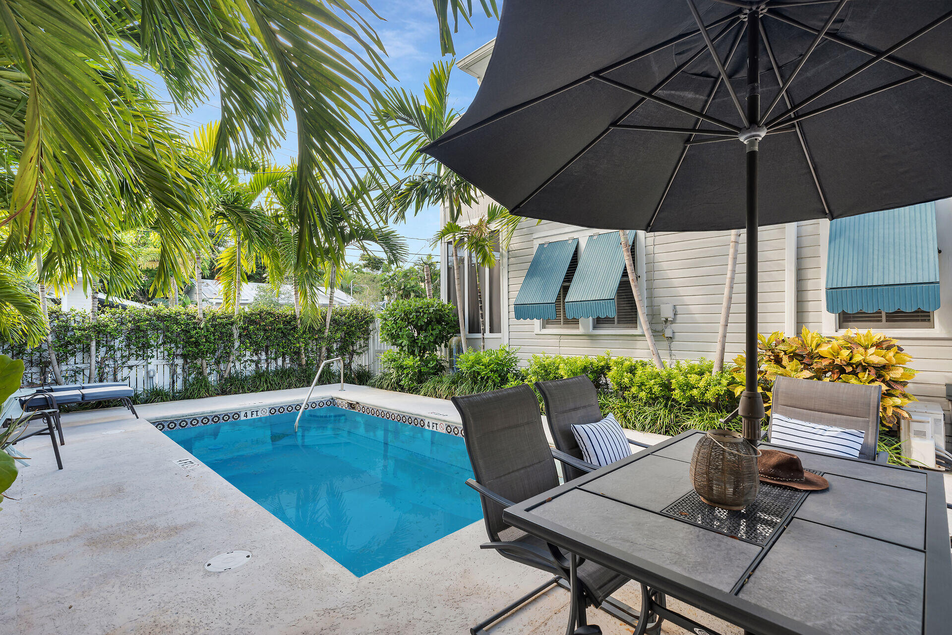 1205 Newton Street Unit: 1