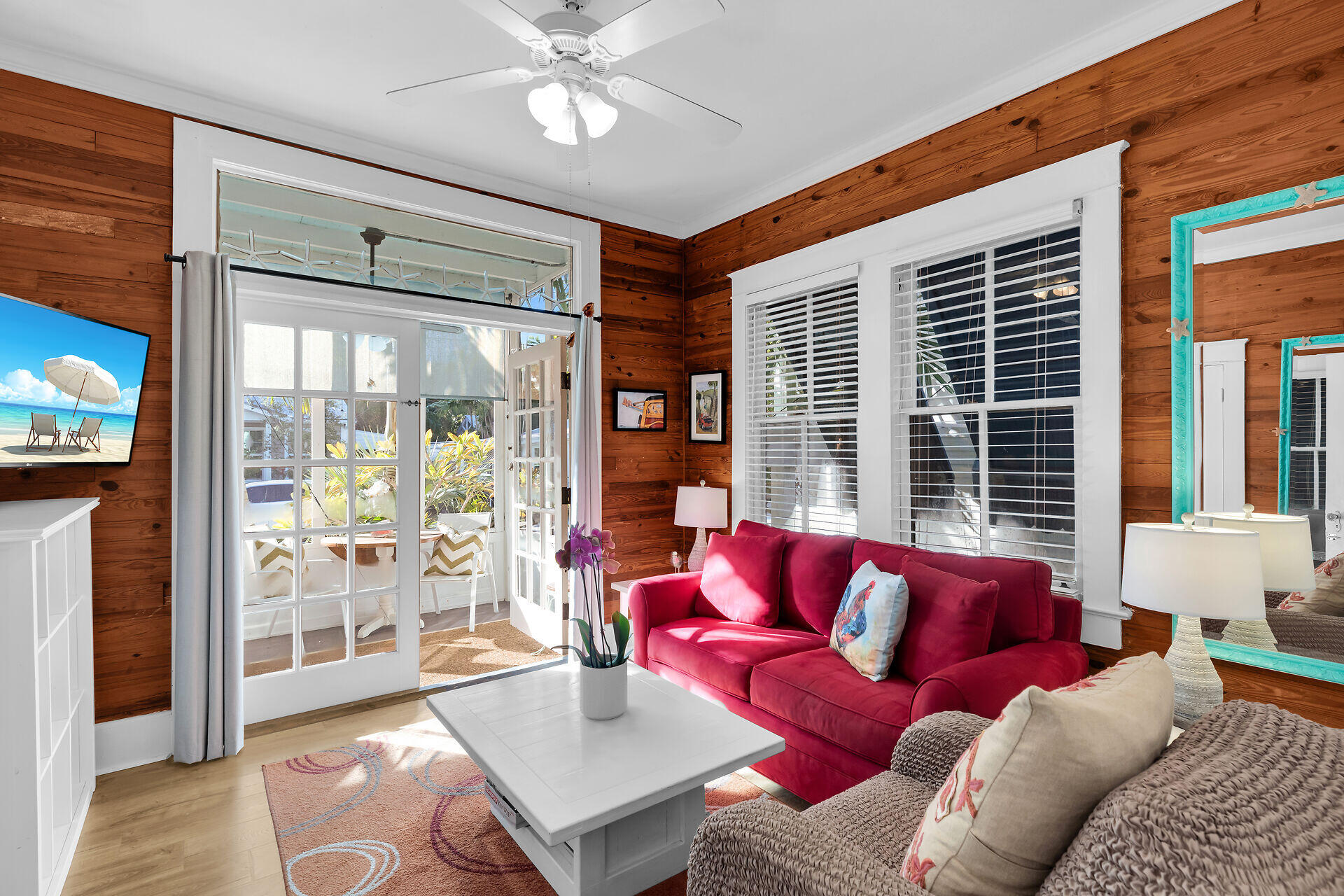 1205 Newton Street Unit: 1