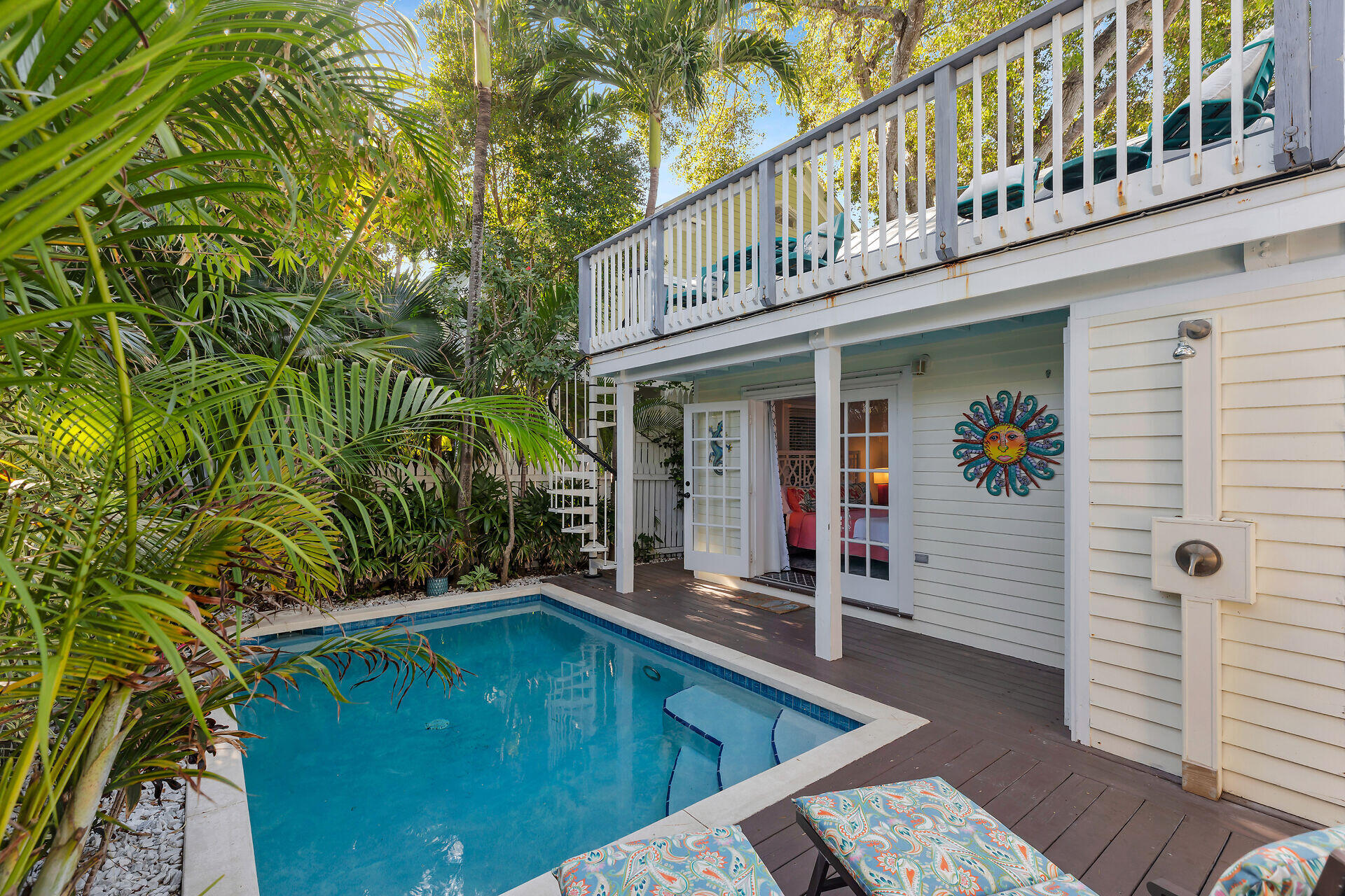 412 Louisa Street