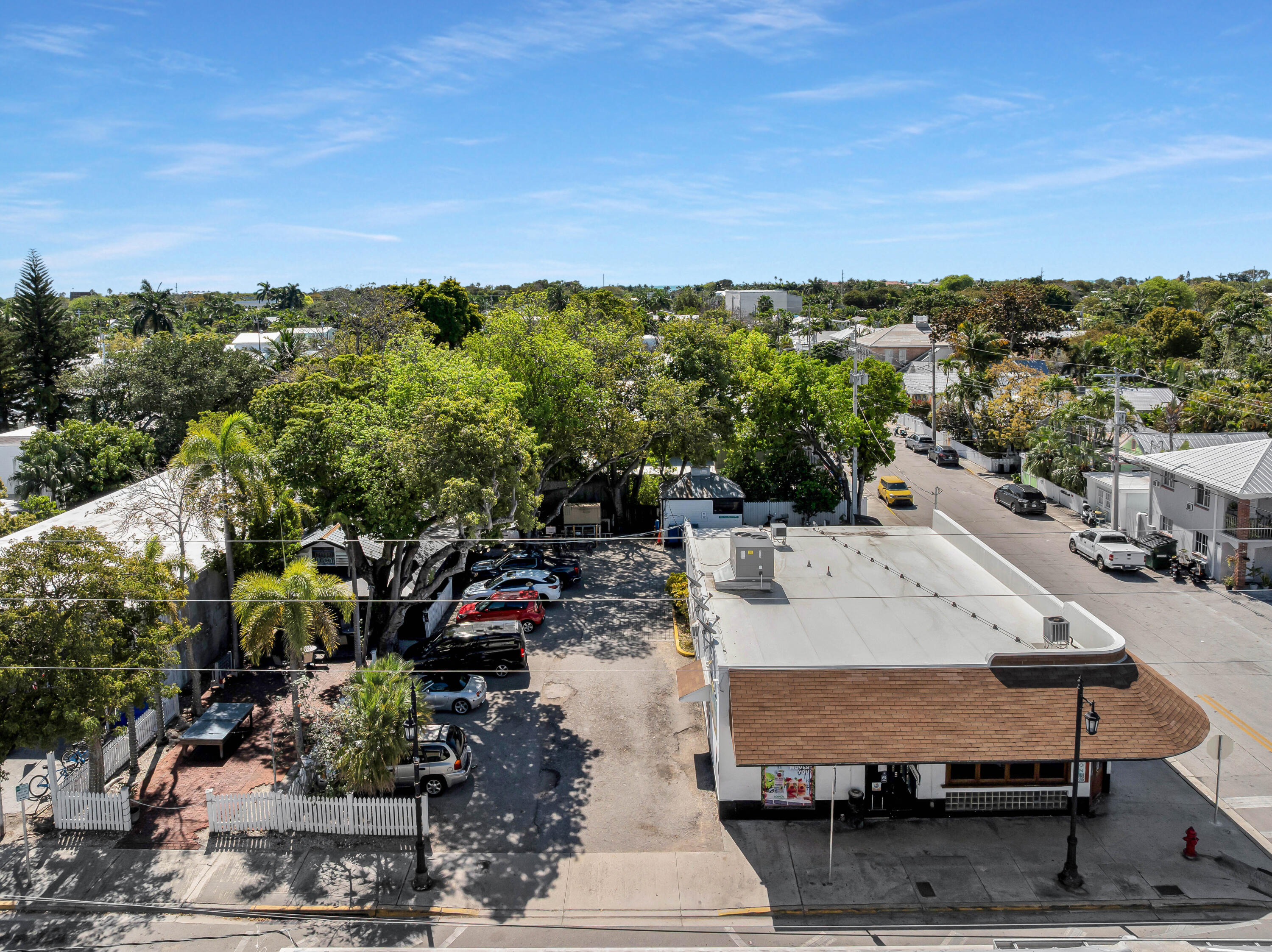 1000-1006 Truman Avenue