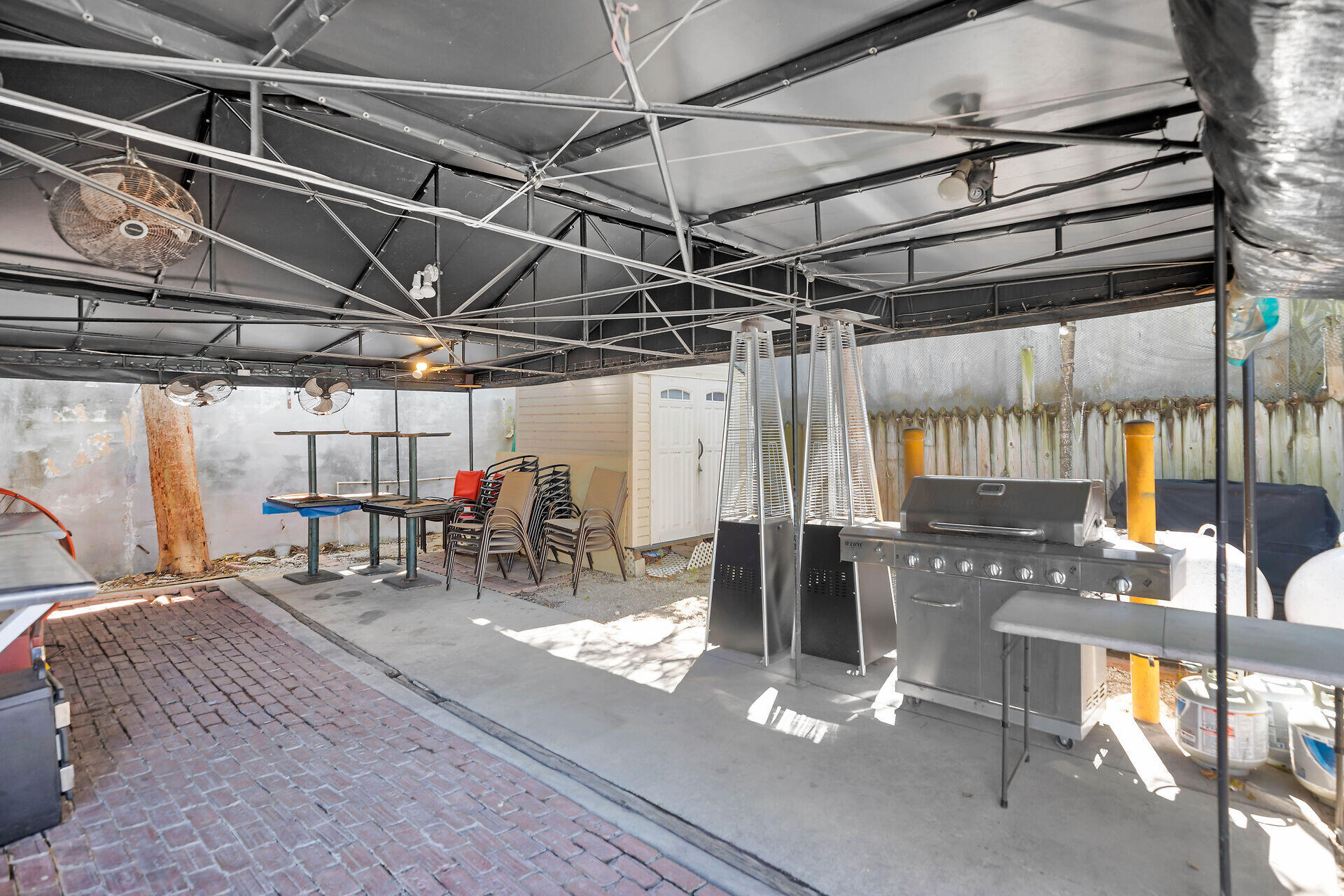 1000-1006 Truman Avenue