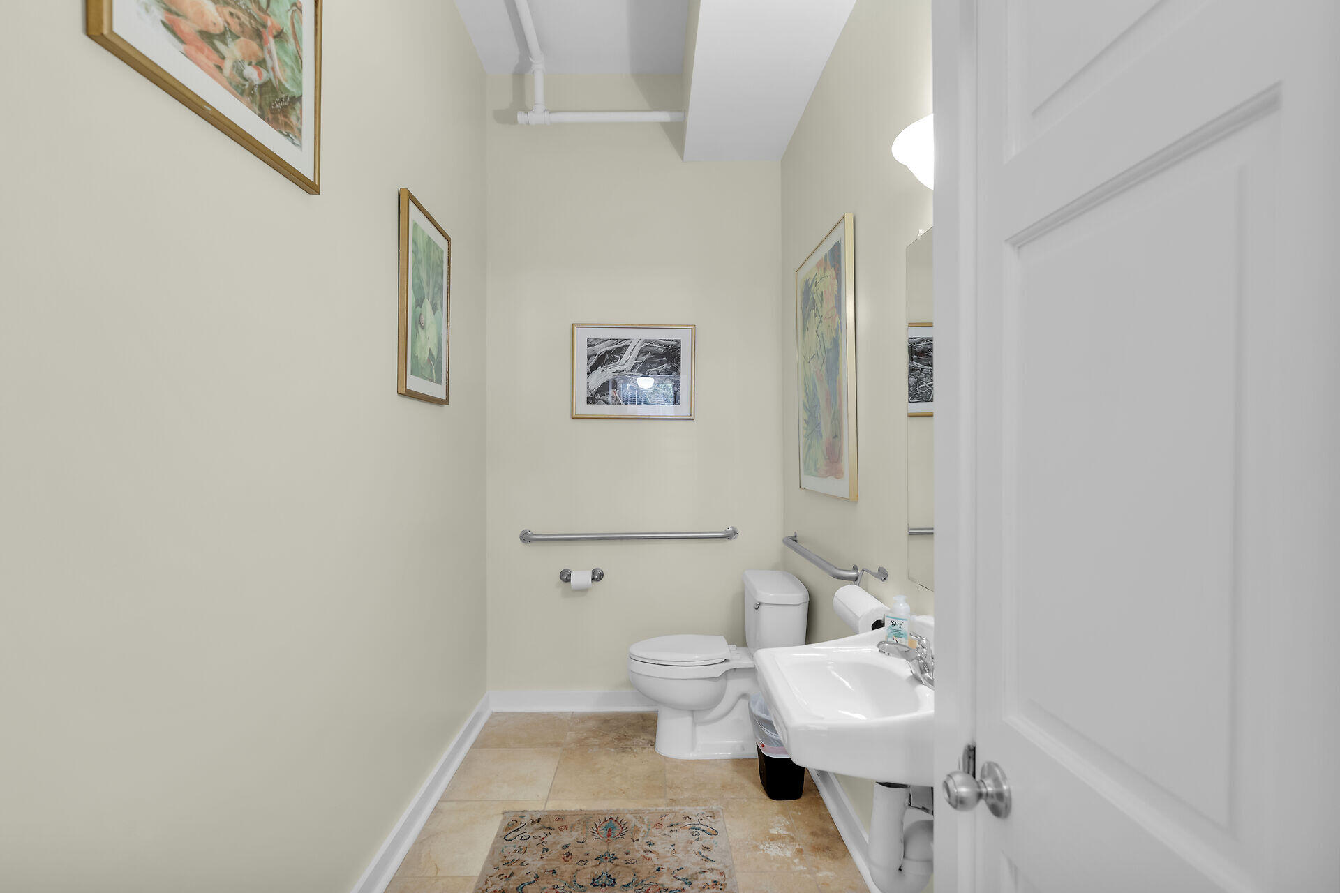 812 Fleming Street Unit: 2