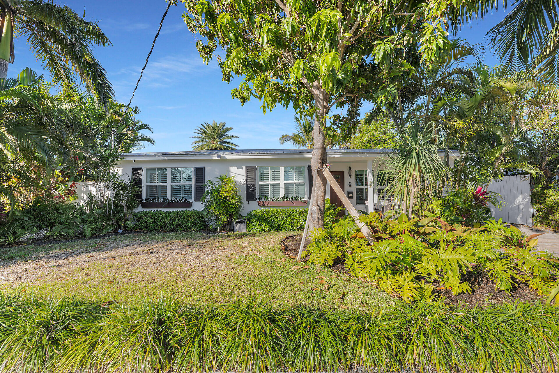 13 Arbutus Drive