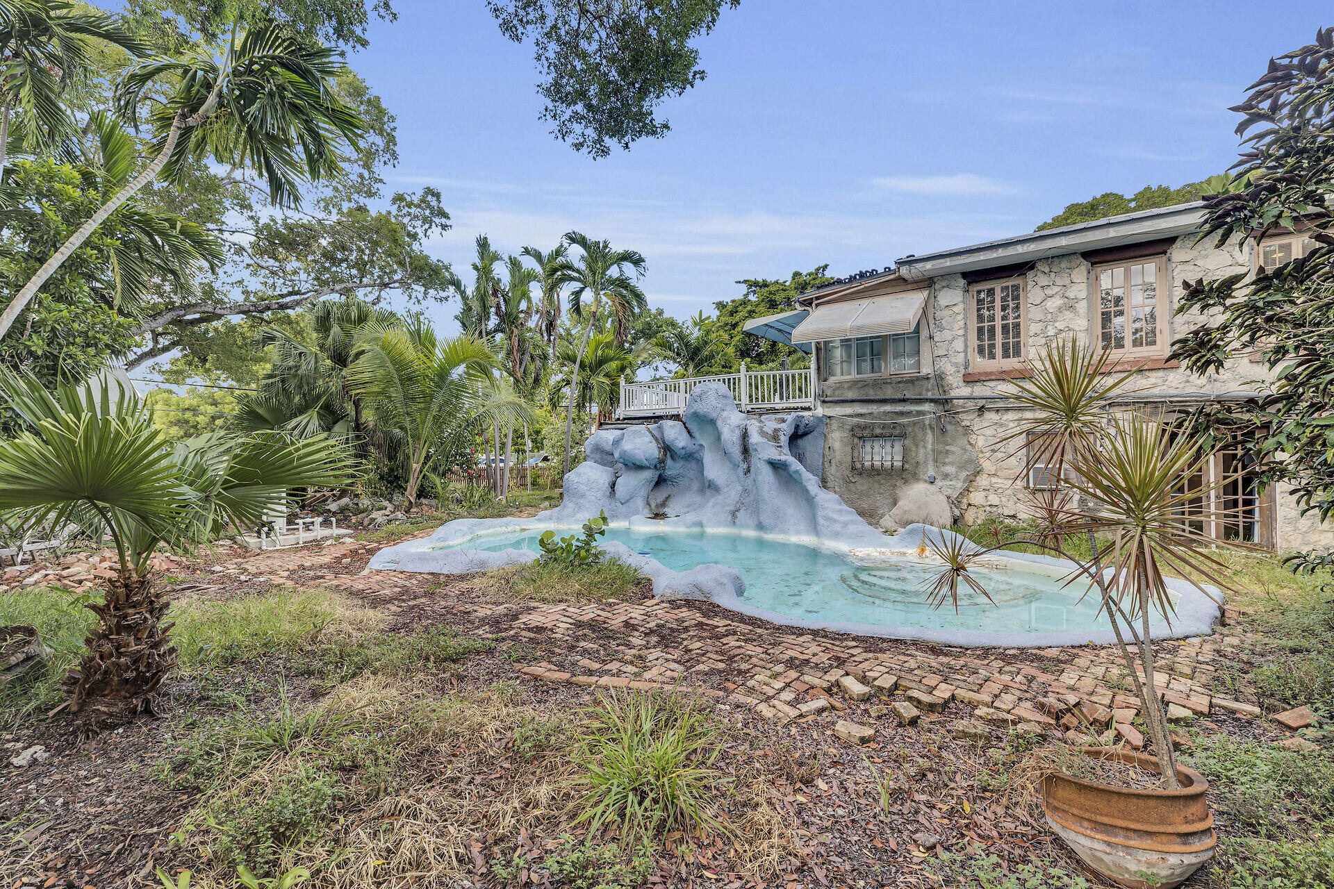 1405-1409 United Street