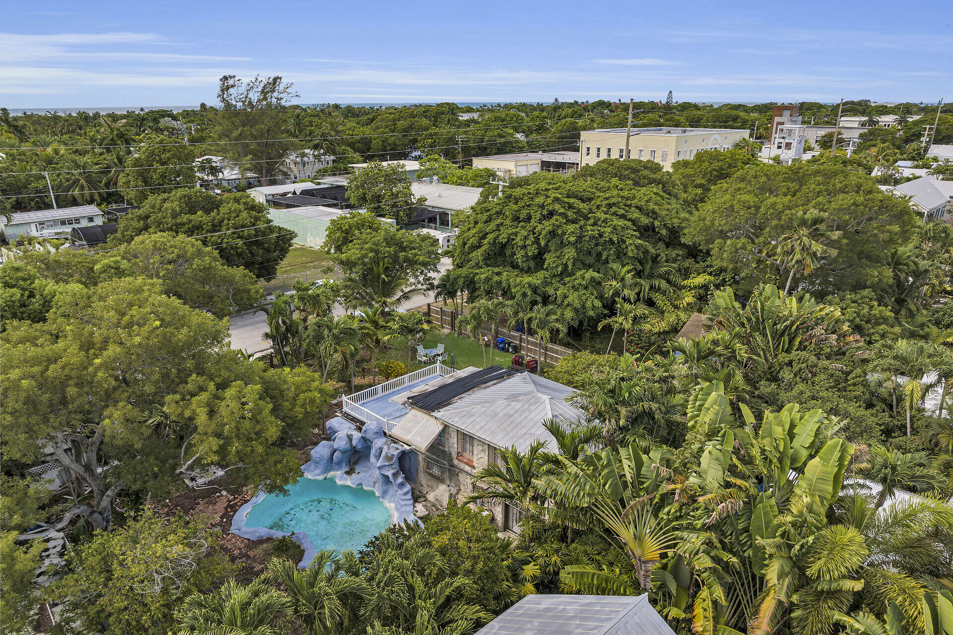 1405-1409 United Street