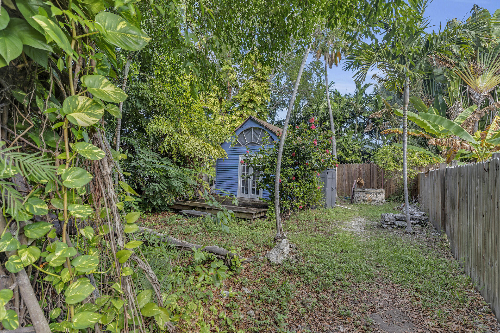 1405-1409 United Street