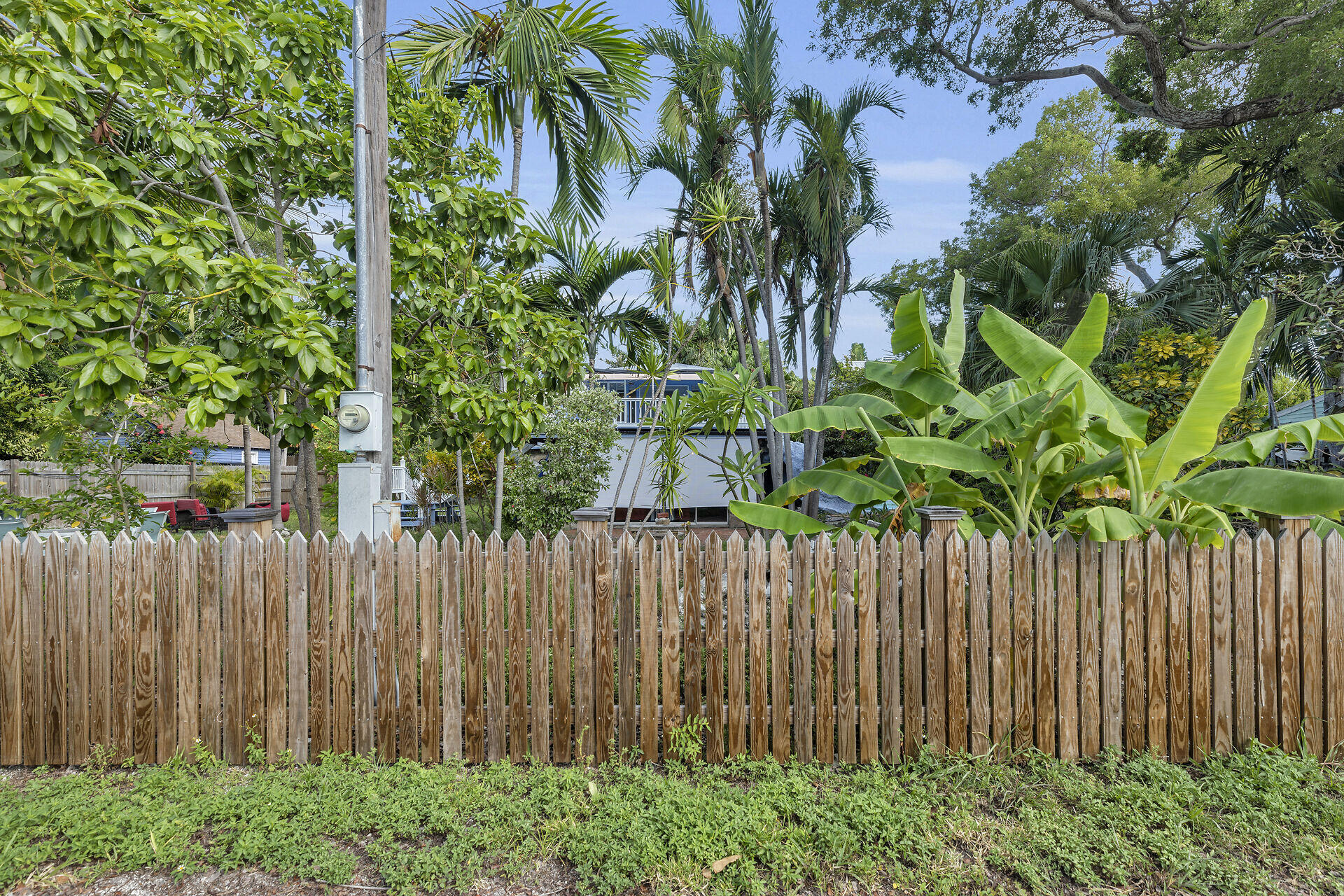 1405-1409 United Street