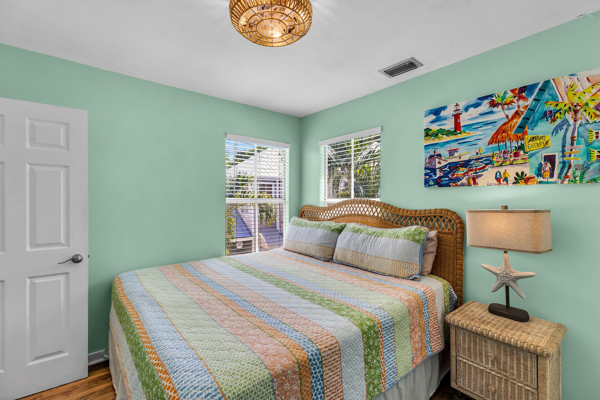 1075 Duval Street Unit: R10