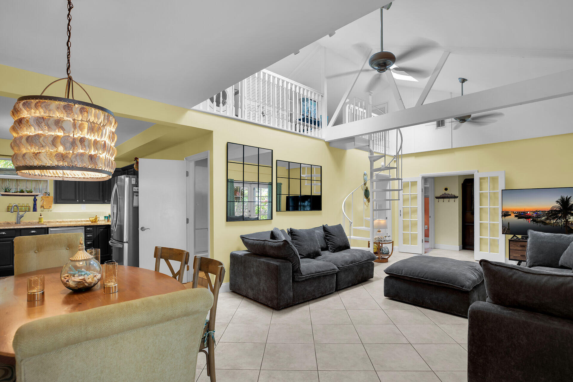 1209 Truman Avenue Unit: 5