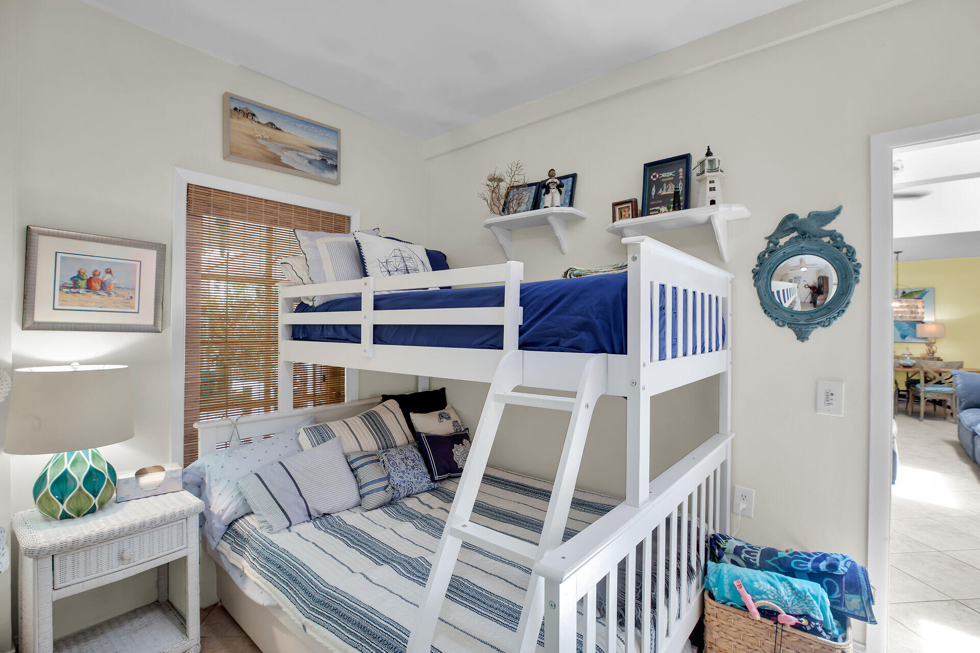 1209 Truman Avenue Unit: 5