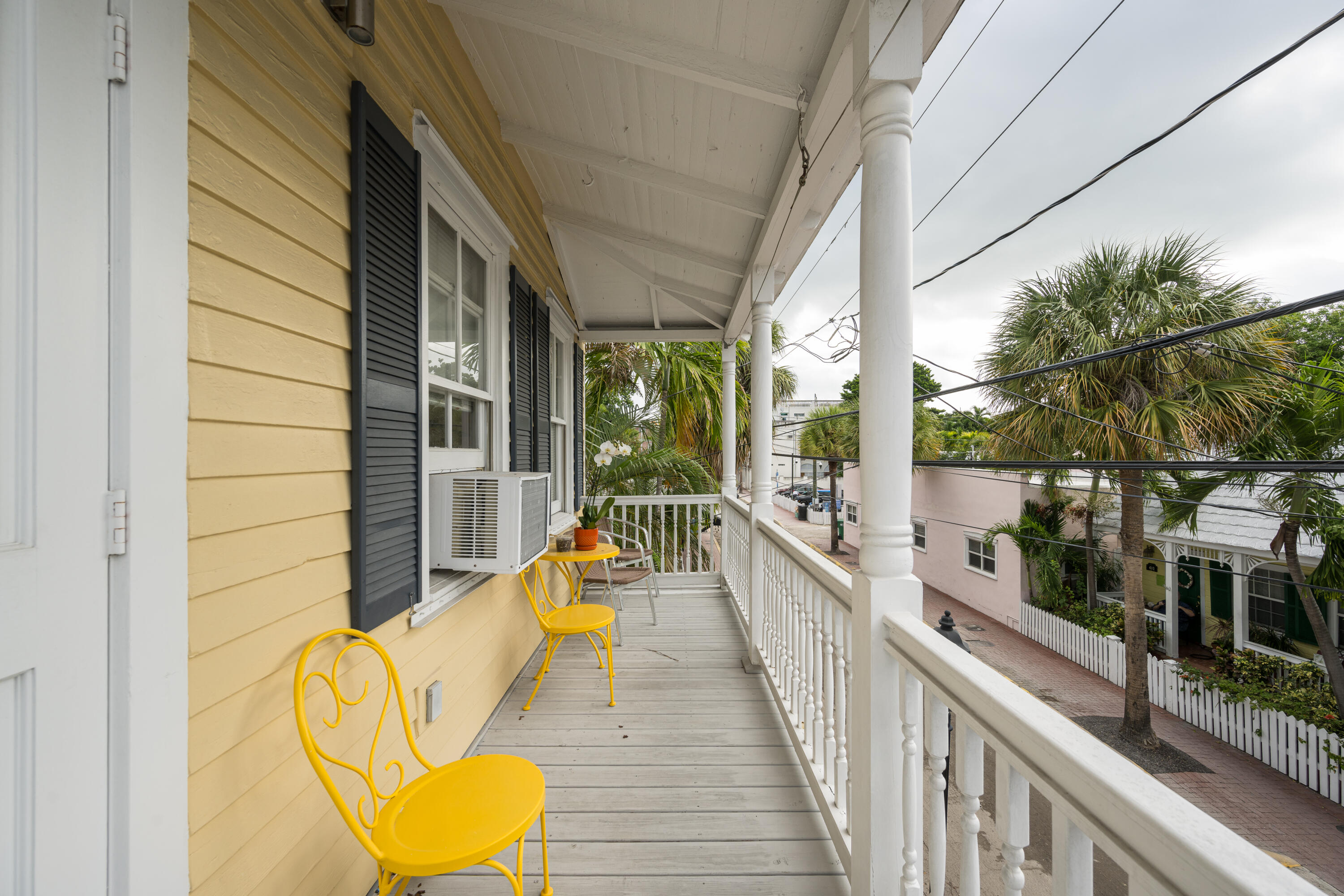 405 Petronia Street