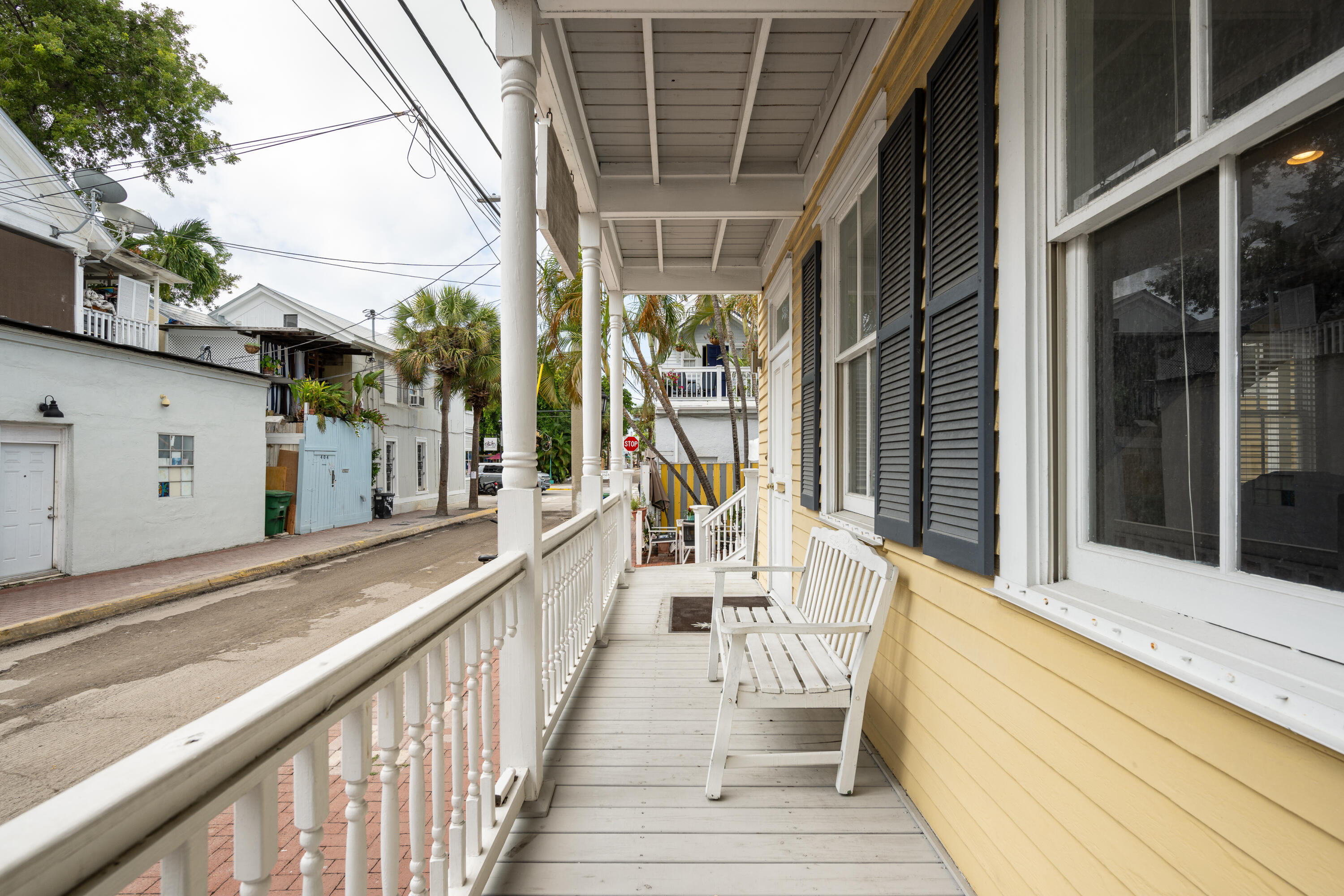 405 Petronia Street