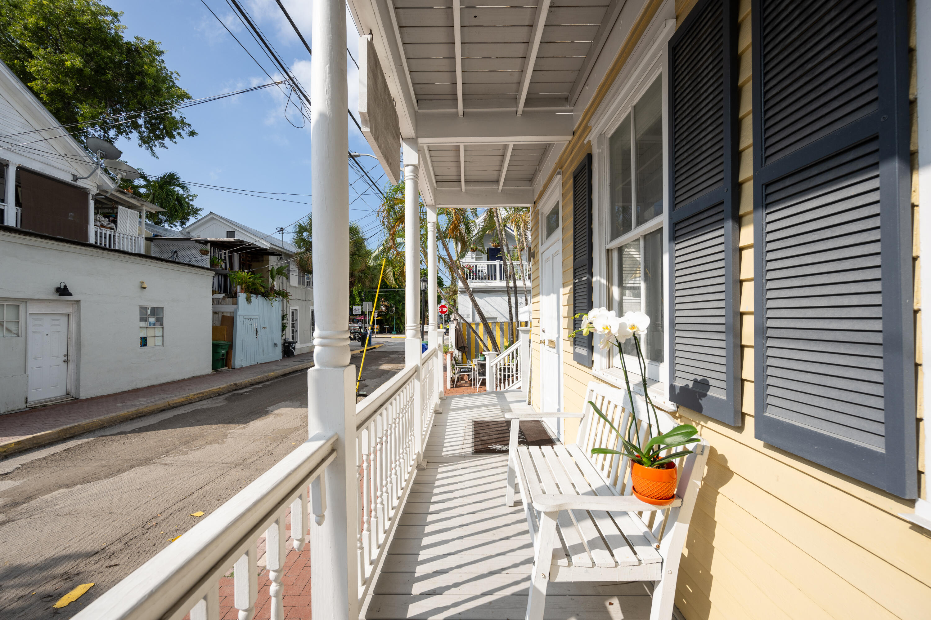 405 Petronia Street
