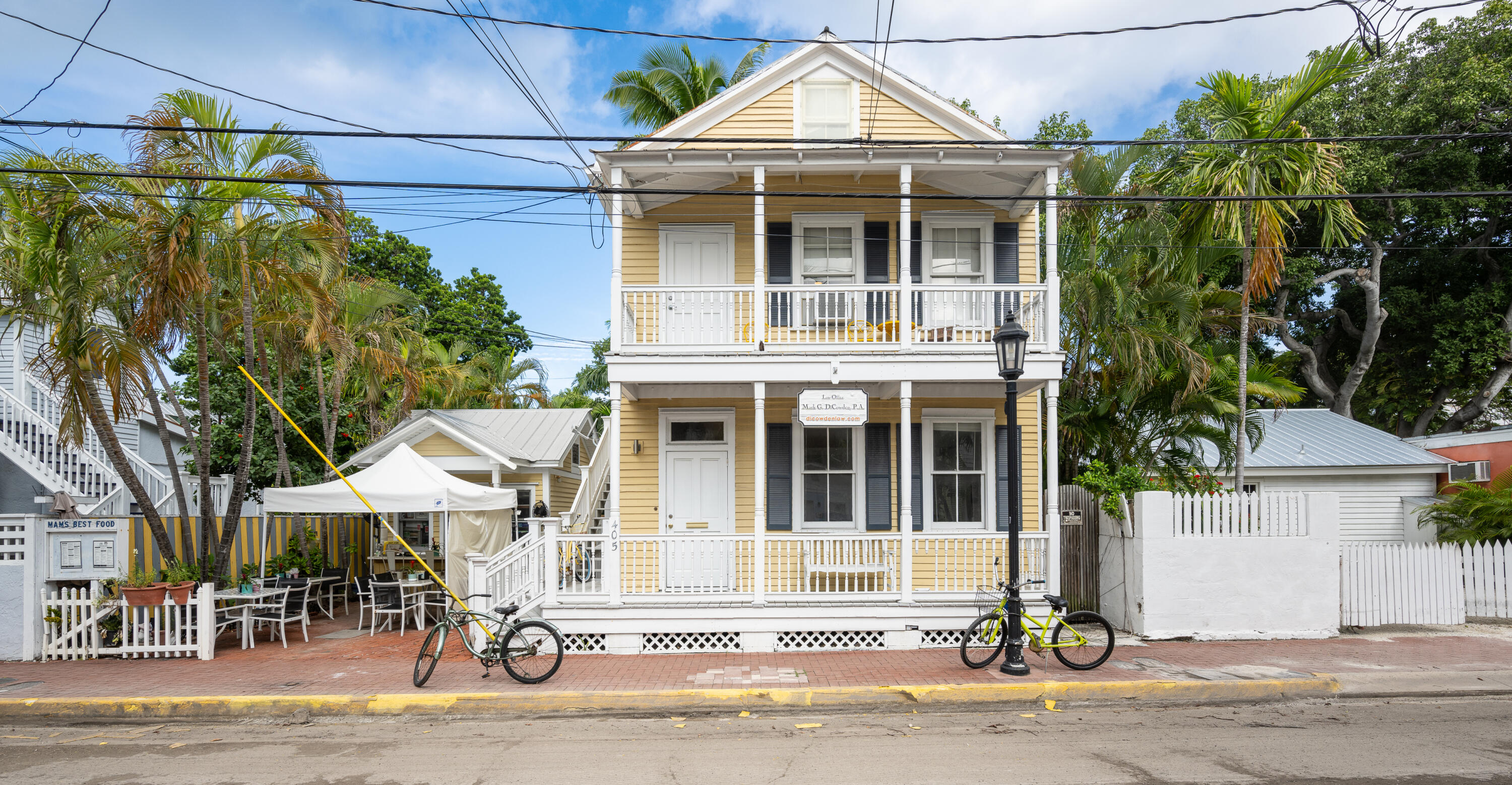 405 Petronia Street