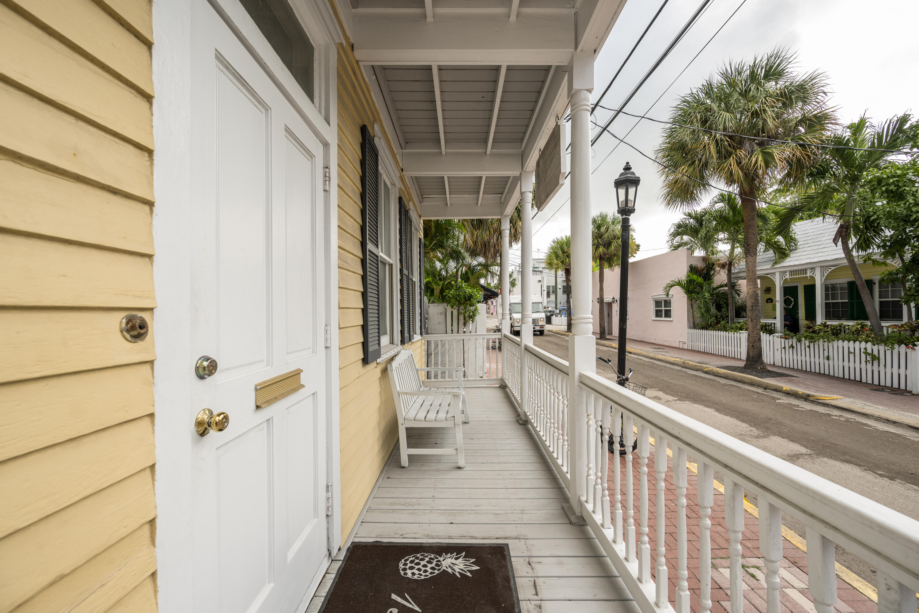 405 Petronia Street