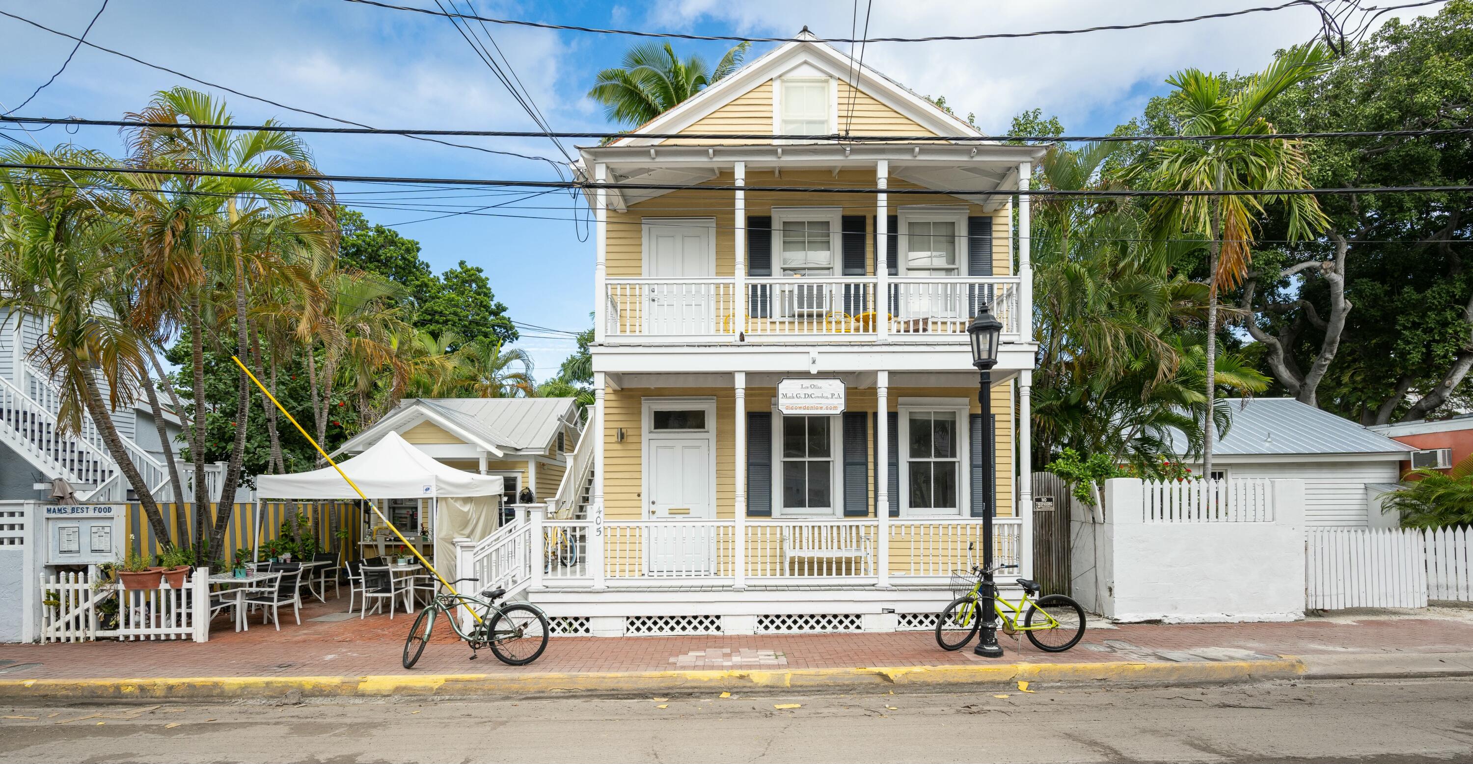 405 Petronia Street