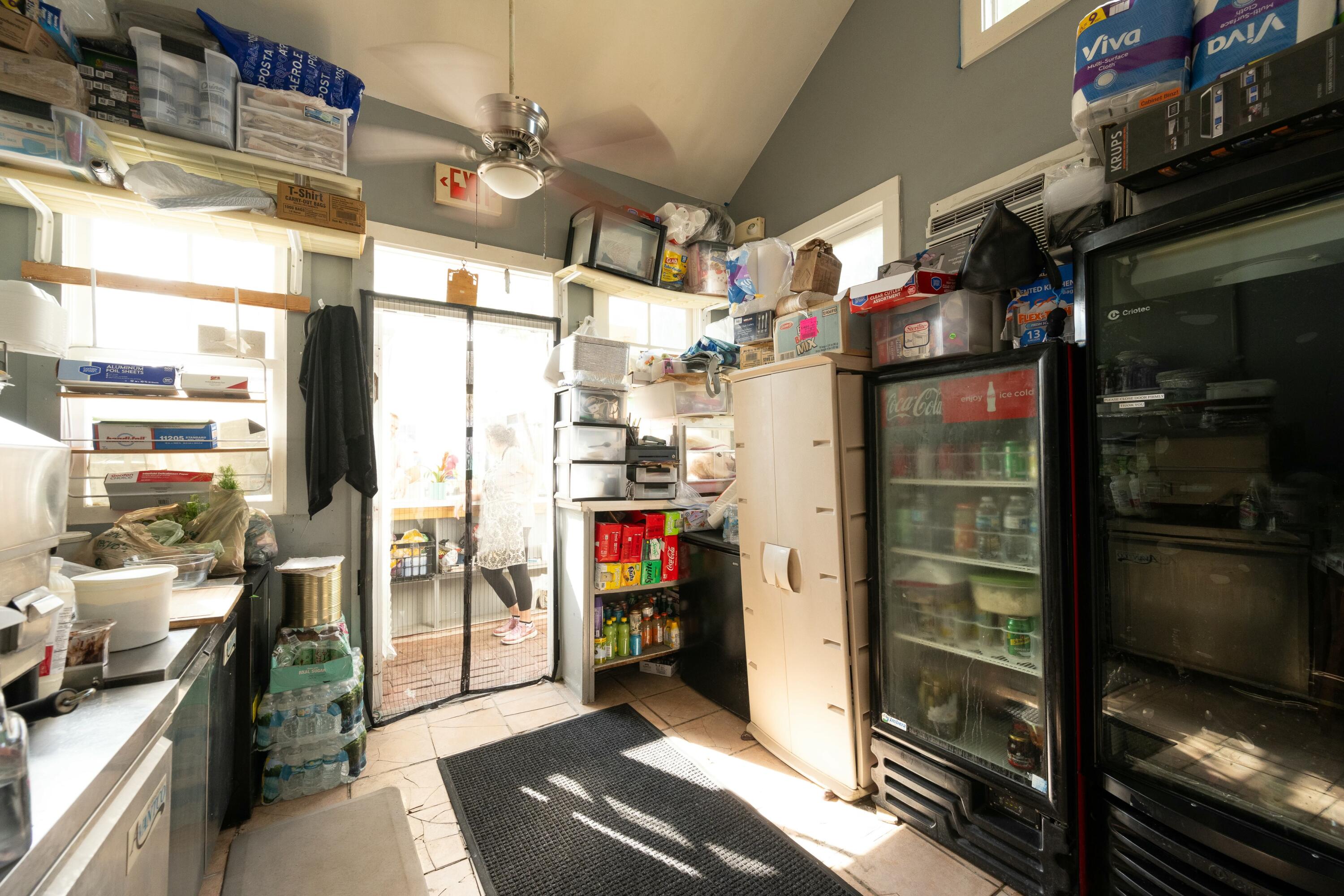 405 Petronia Street