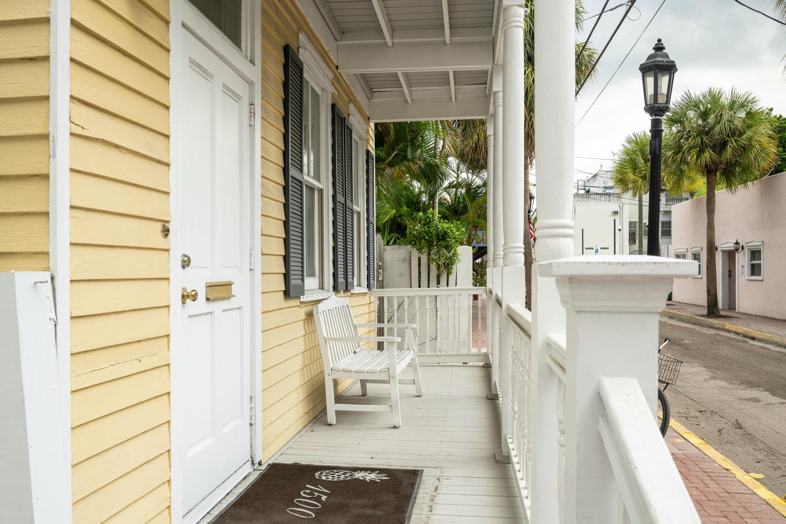 405 Petronia Street