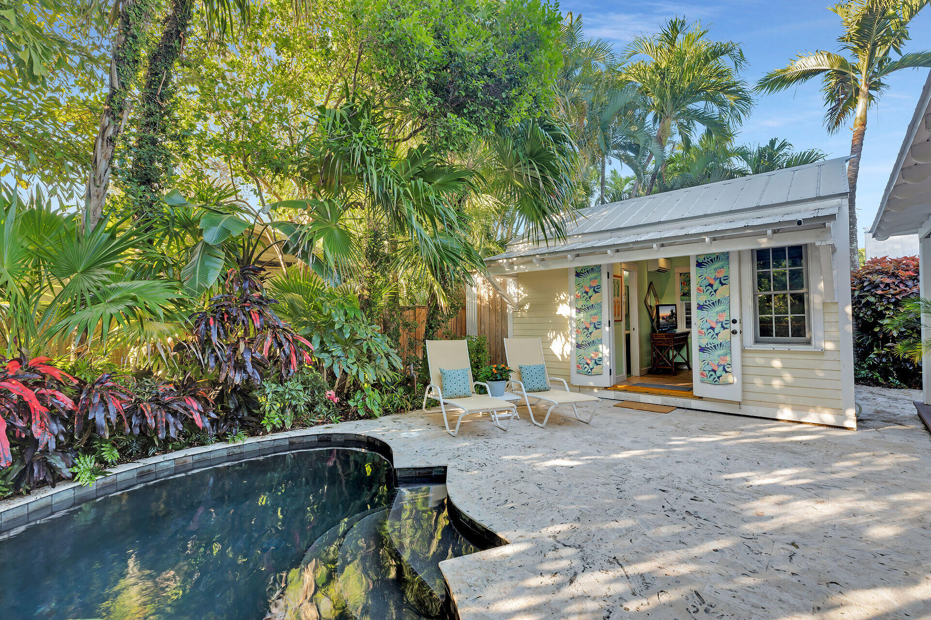 1320 Eliza Street