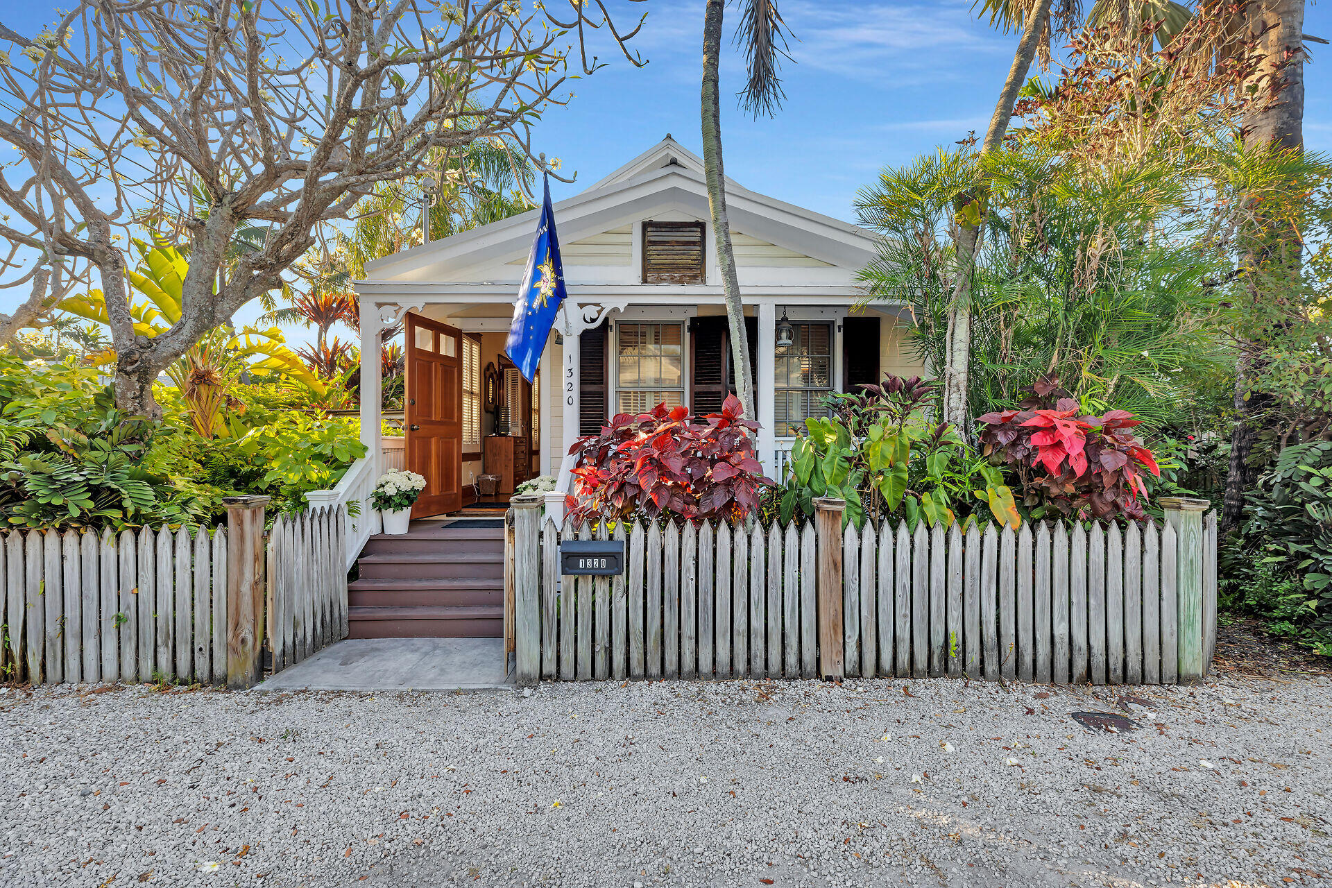 1320 Eliza Street