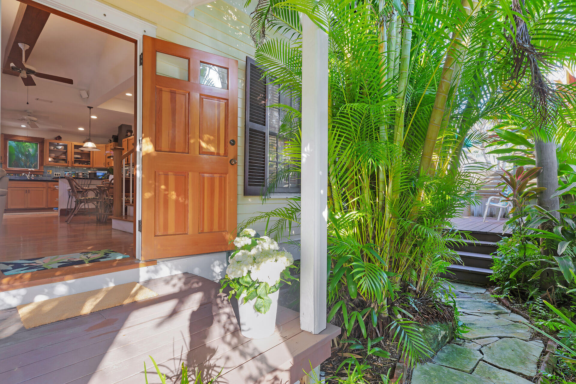 1320 Eliza Street