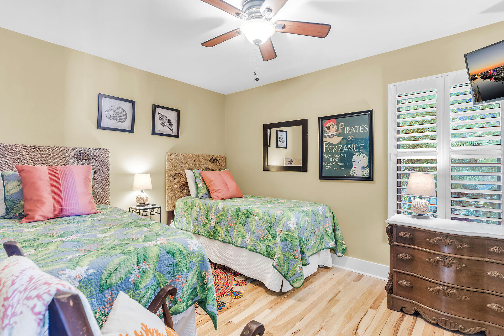 808 Virginia Street Unit: 4