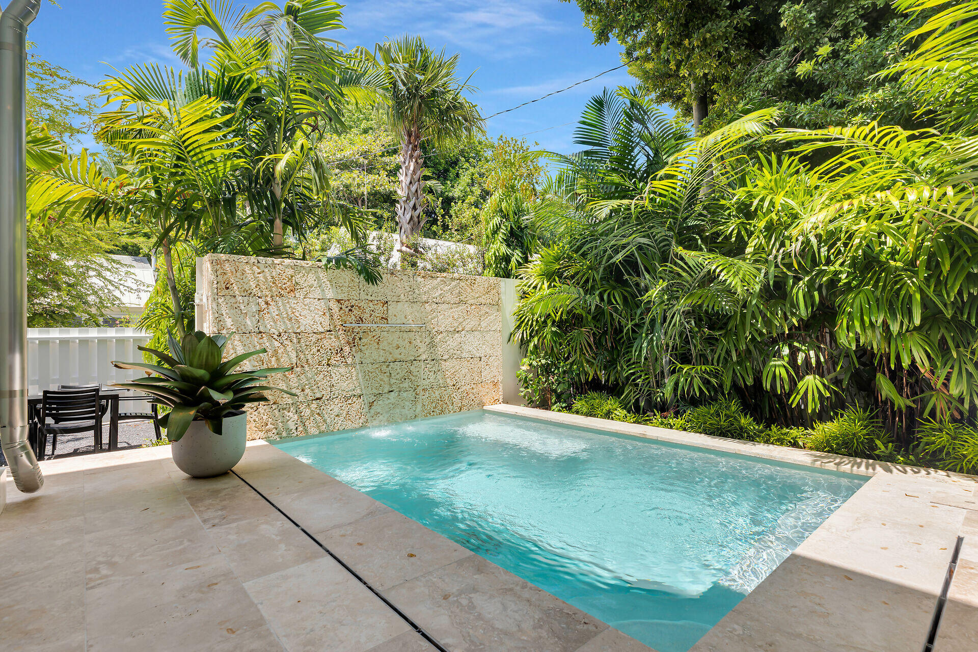 317 Whitehead Street