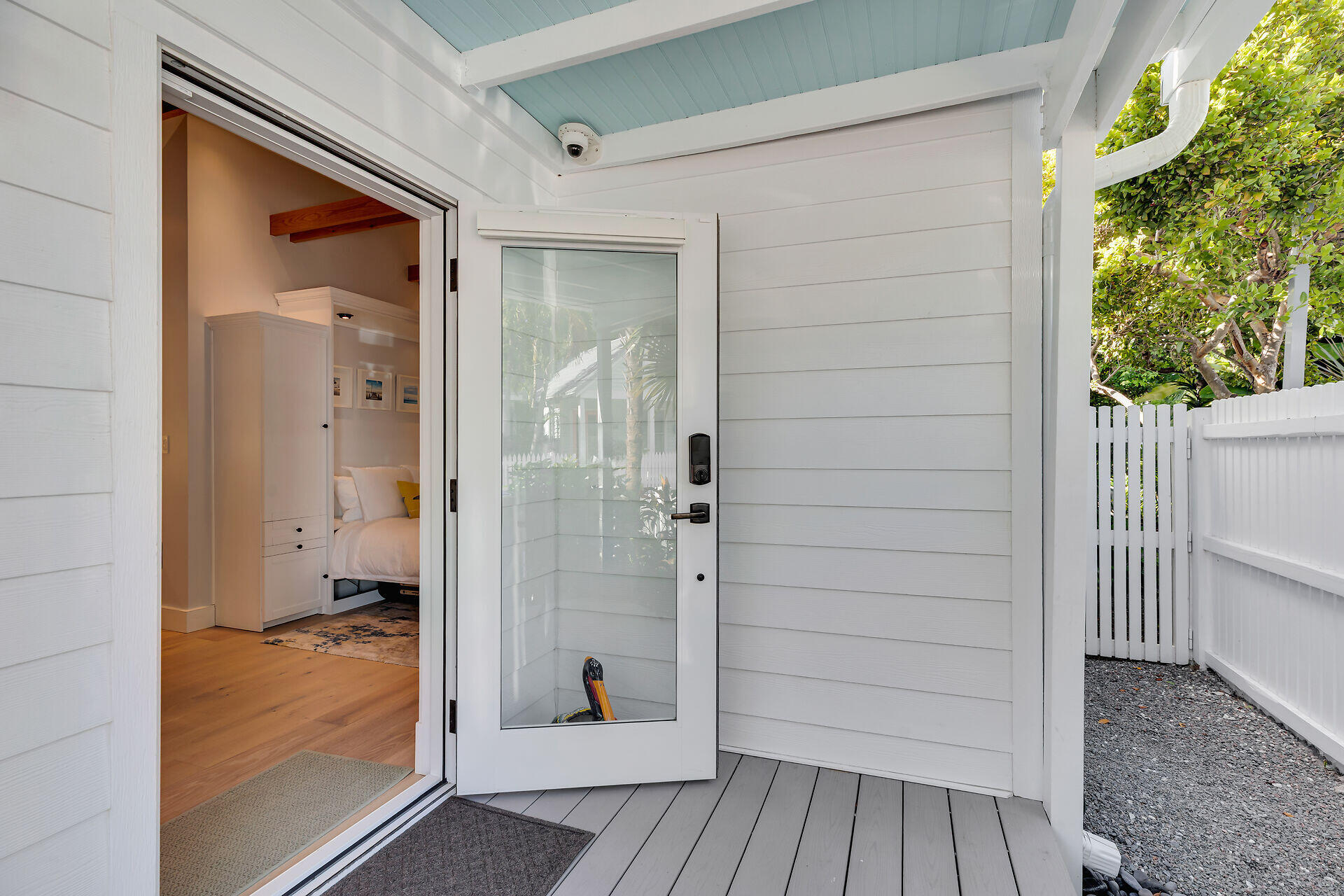 411 Louisa Street