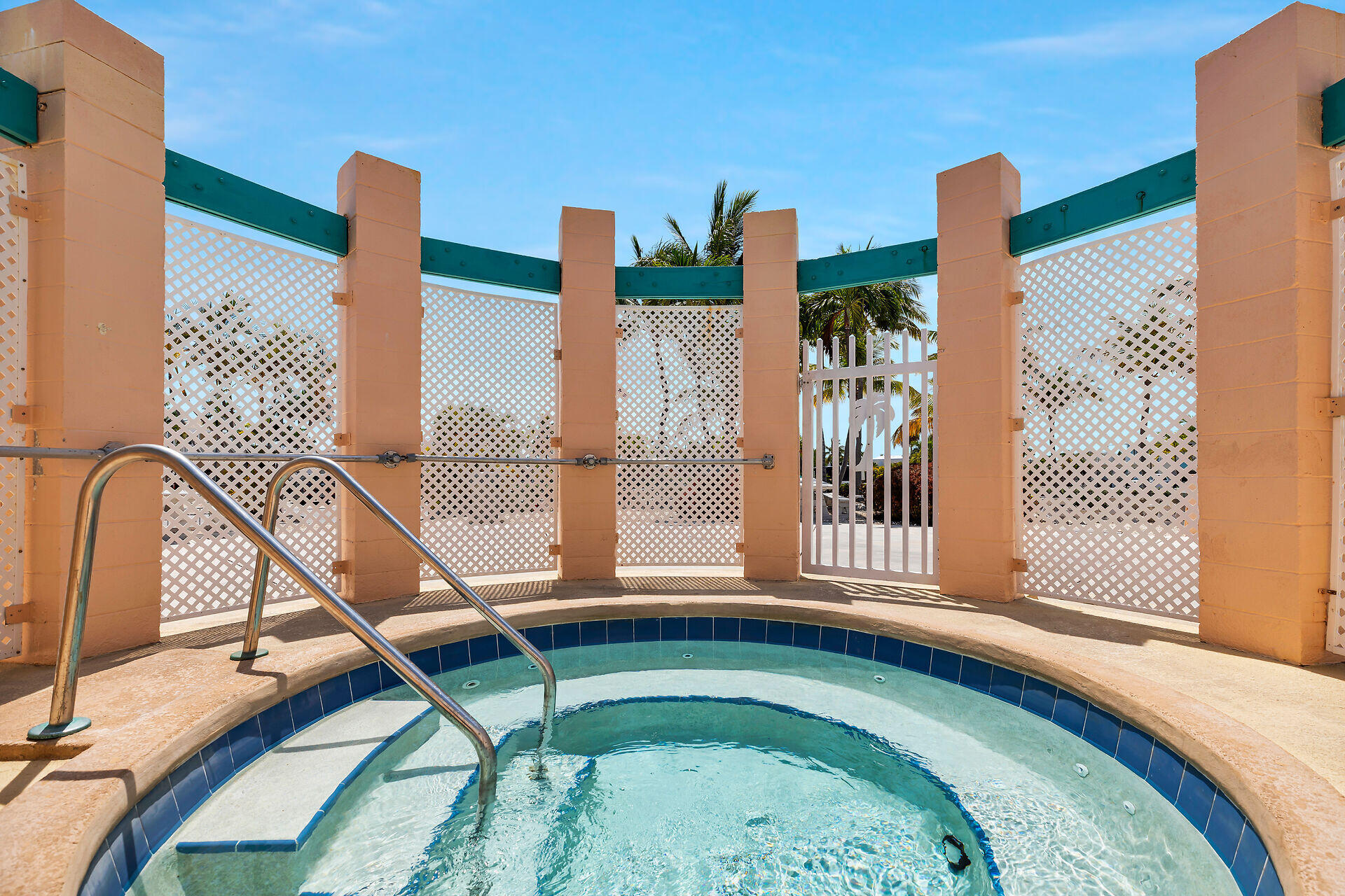 701 Spanish Main Drive Unit: 49