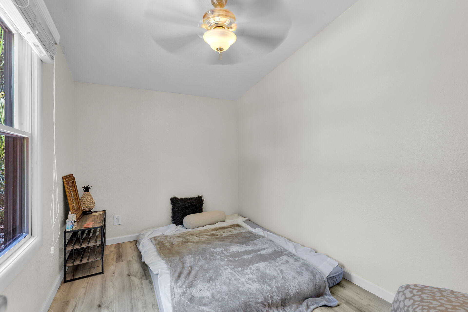 117 W Sandy Circle