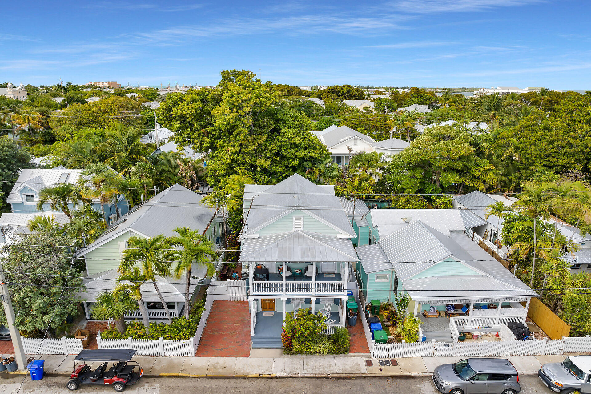 1309 Petronia Street