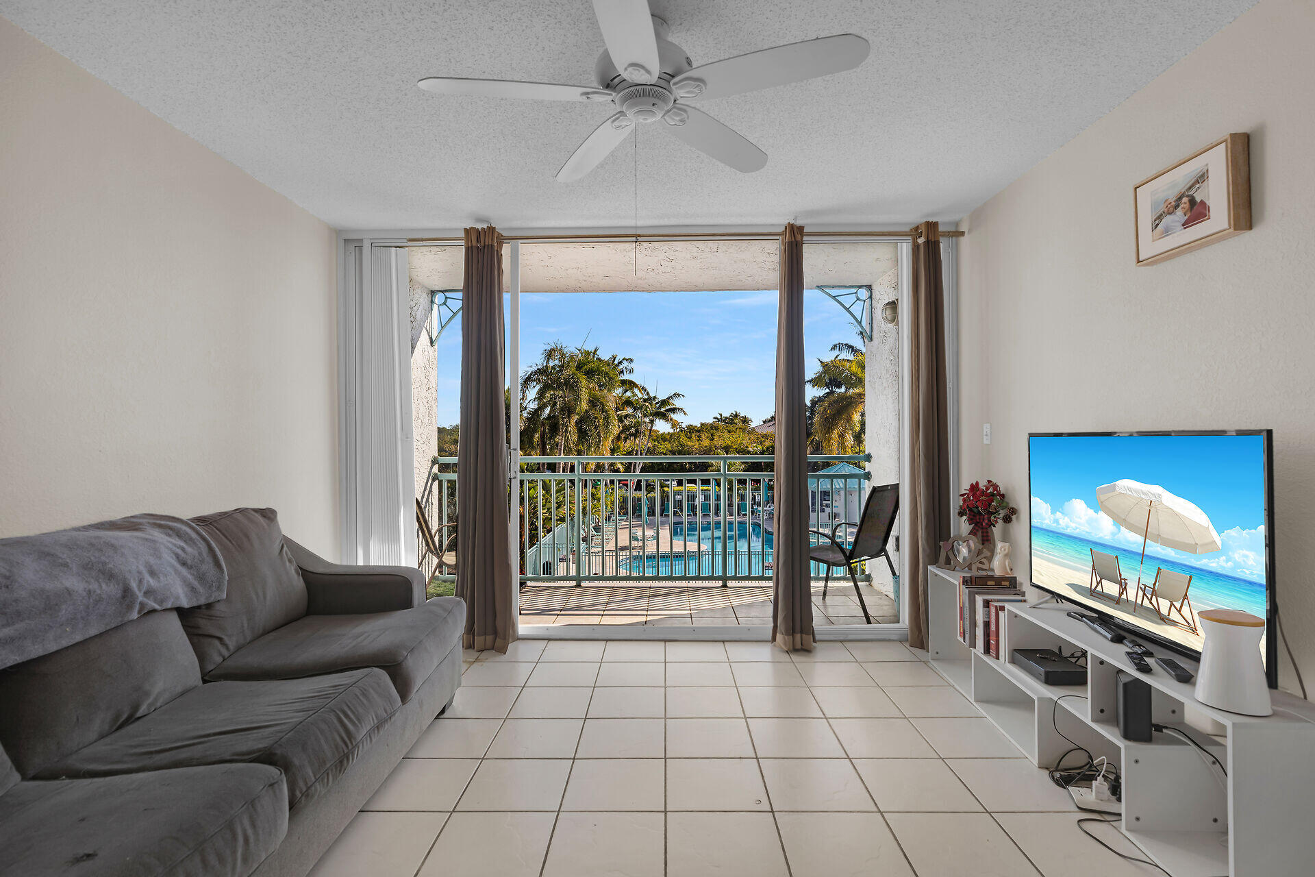 3635 Seaside Drive Unit: APT 213