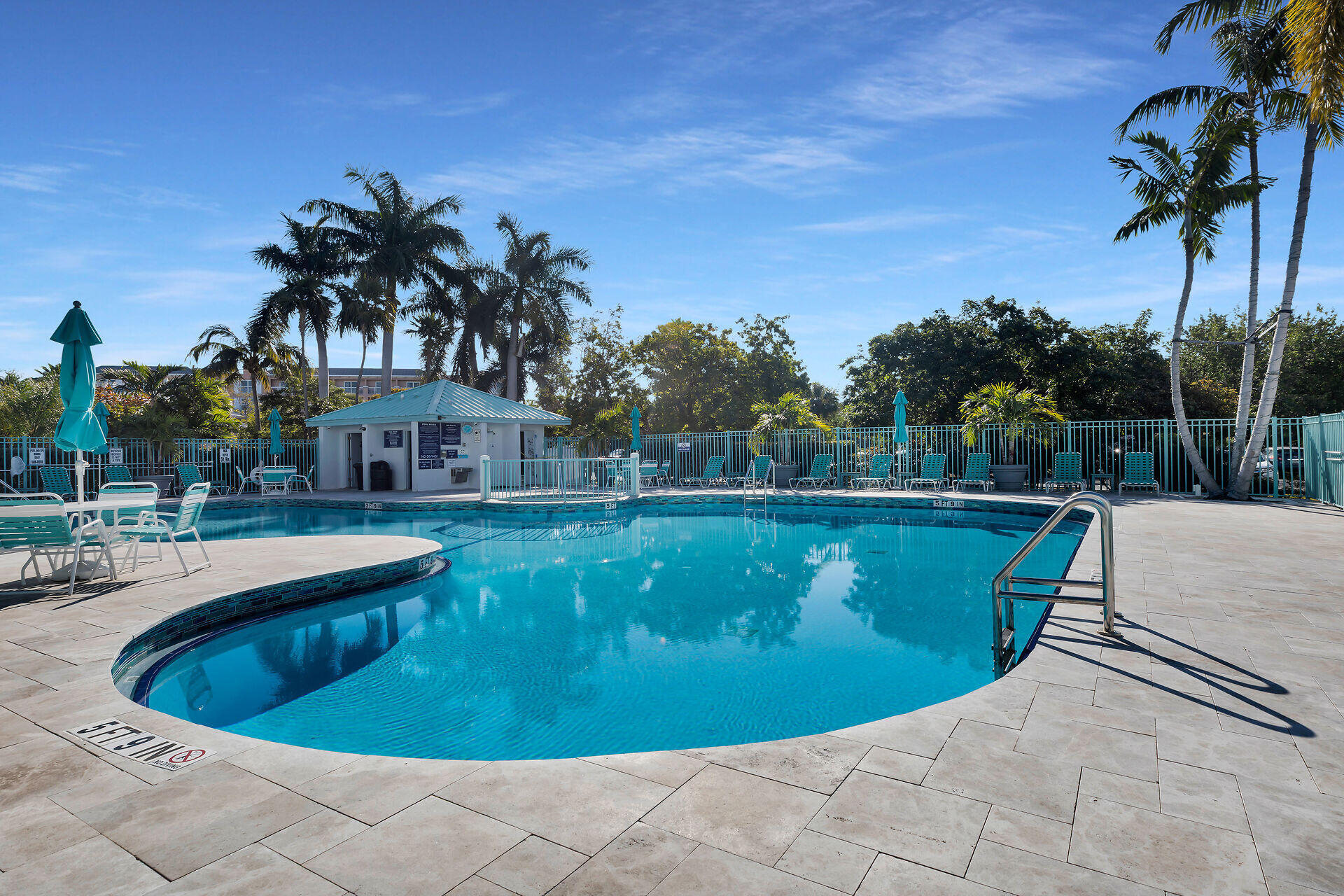 3635 Seaside Drive Unit: APT 213