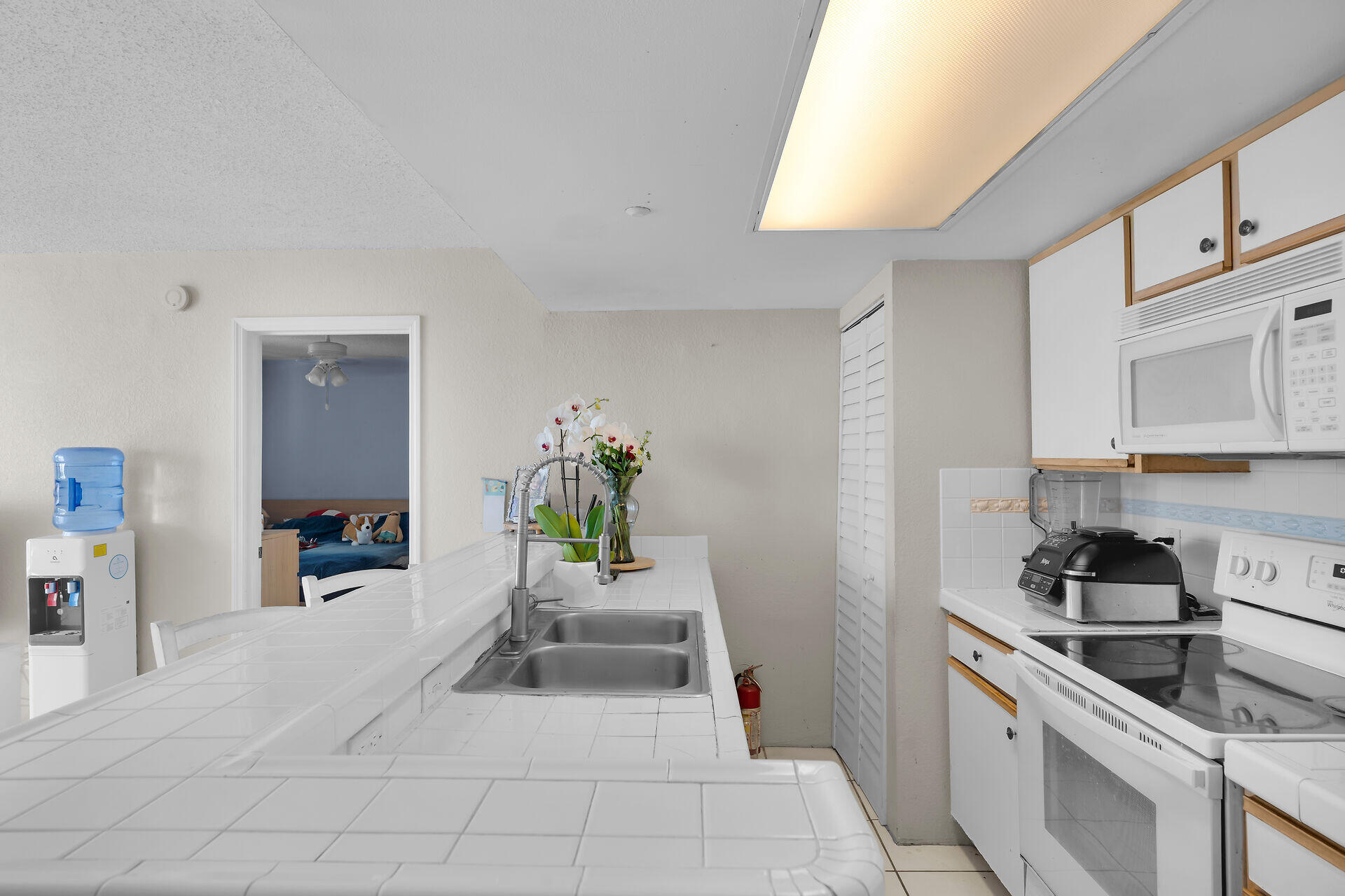 3635 Seaside Drive Unit: APT 213