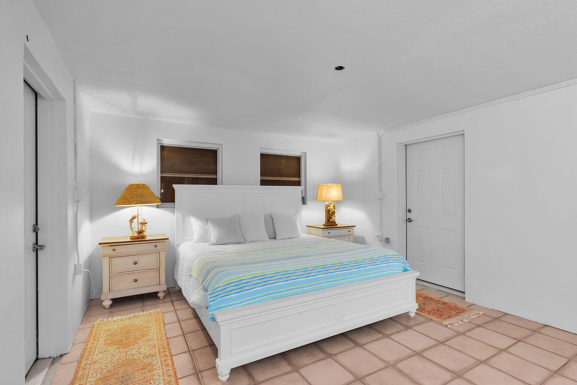 27001 Overseas Highway