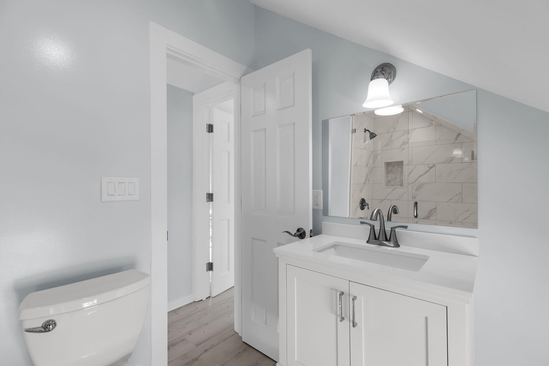 1420 Petronia Street Unit: 2