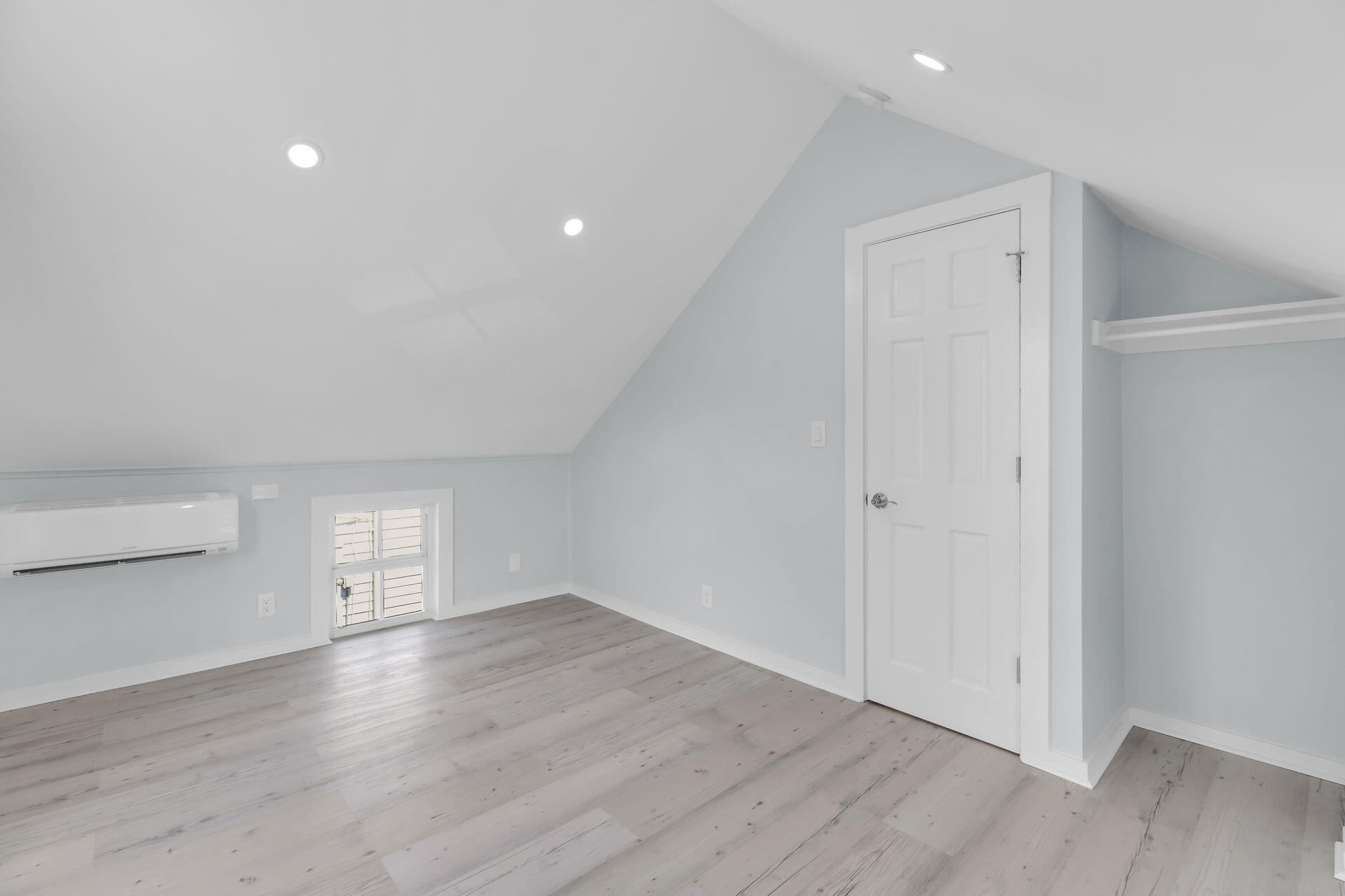 1420 Petronia Street Unit: 2