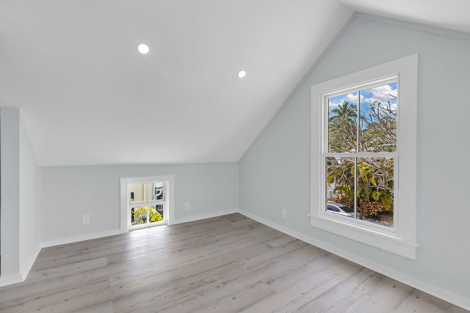 1420 Petronia Street Unit: 2