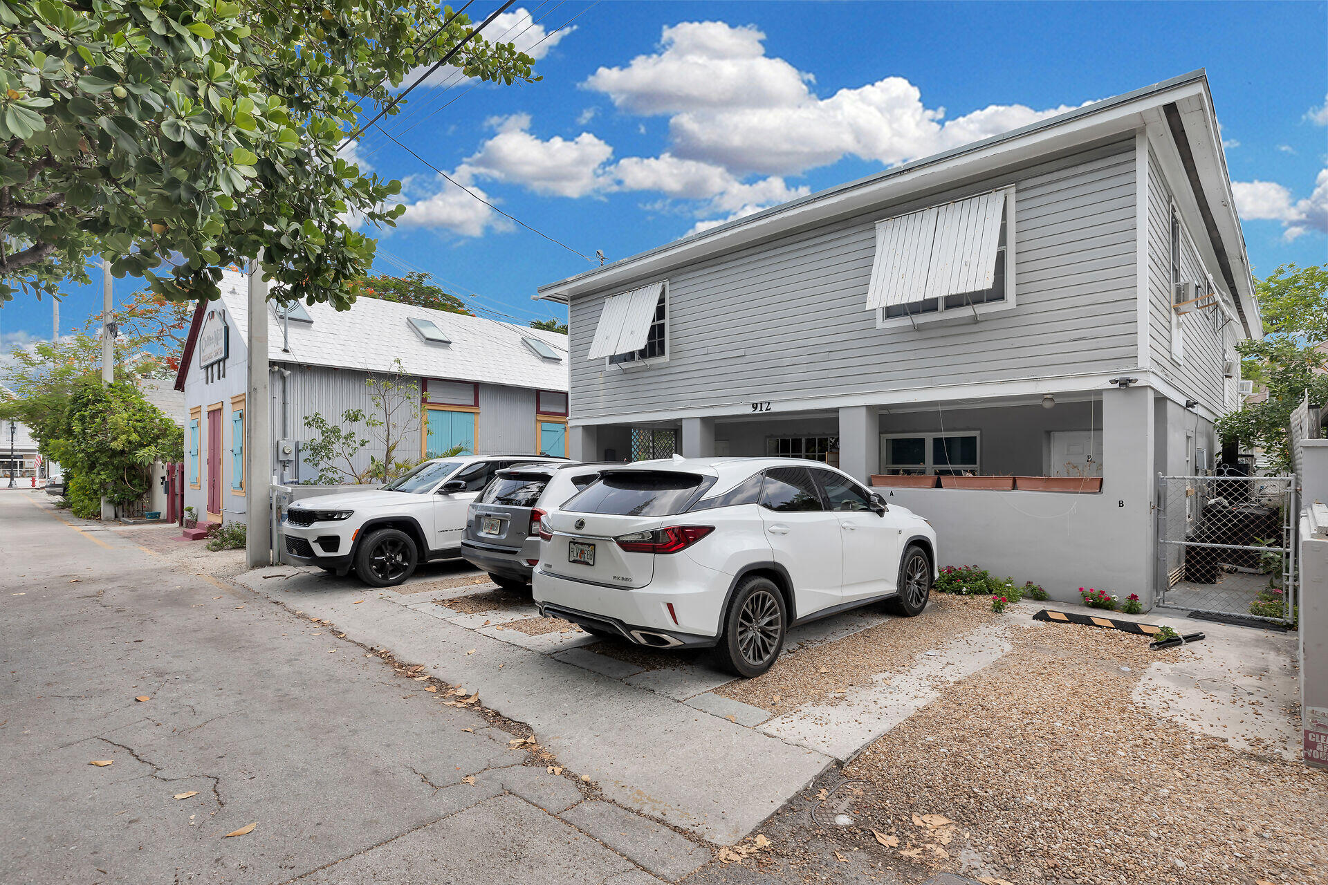 912 Pohalski Street