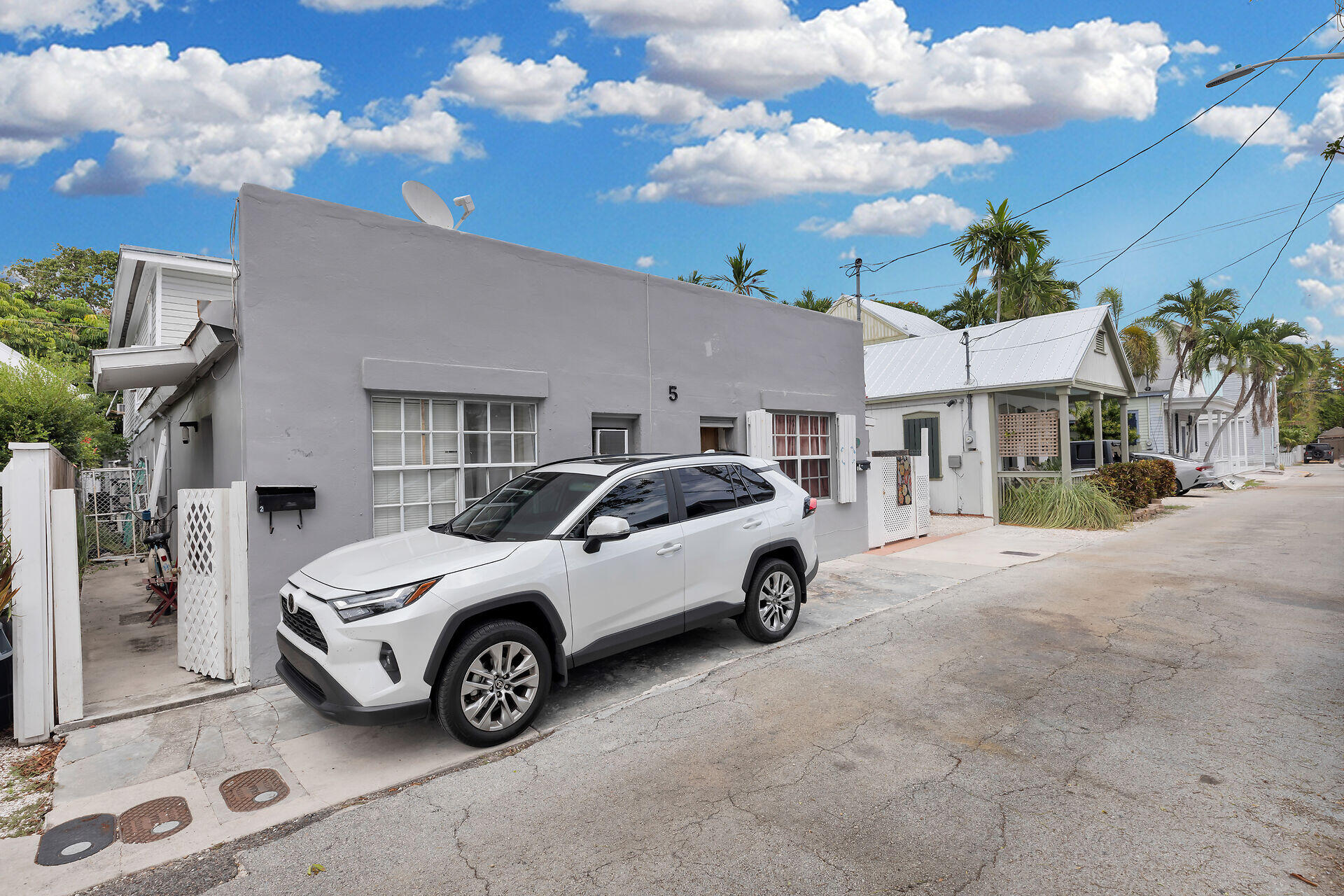 912 Pohalski Street